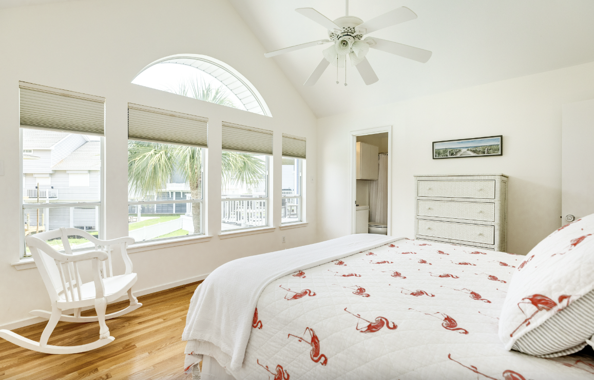 489e1482c37a480d94e61a08be783035 | Beachhouse | Texas | TX | Vacation Homes | Galveston | Crystal Beach | Kokomo | Breezy Days | Beachfront Elegance | Sunrise Serenity | Southern Sands Property Management, LLC