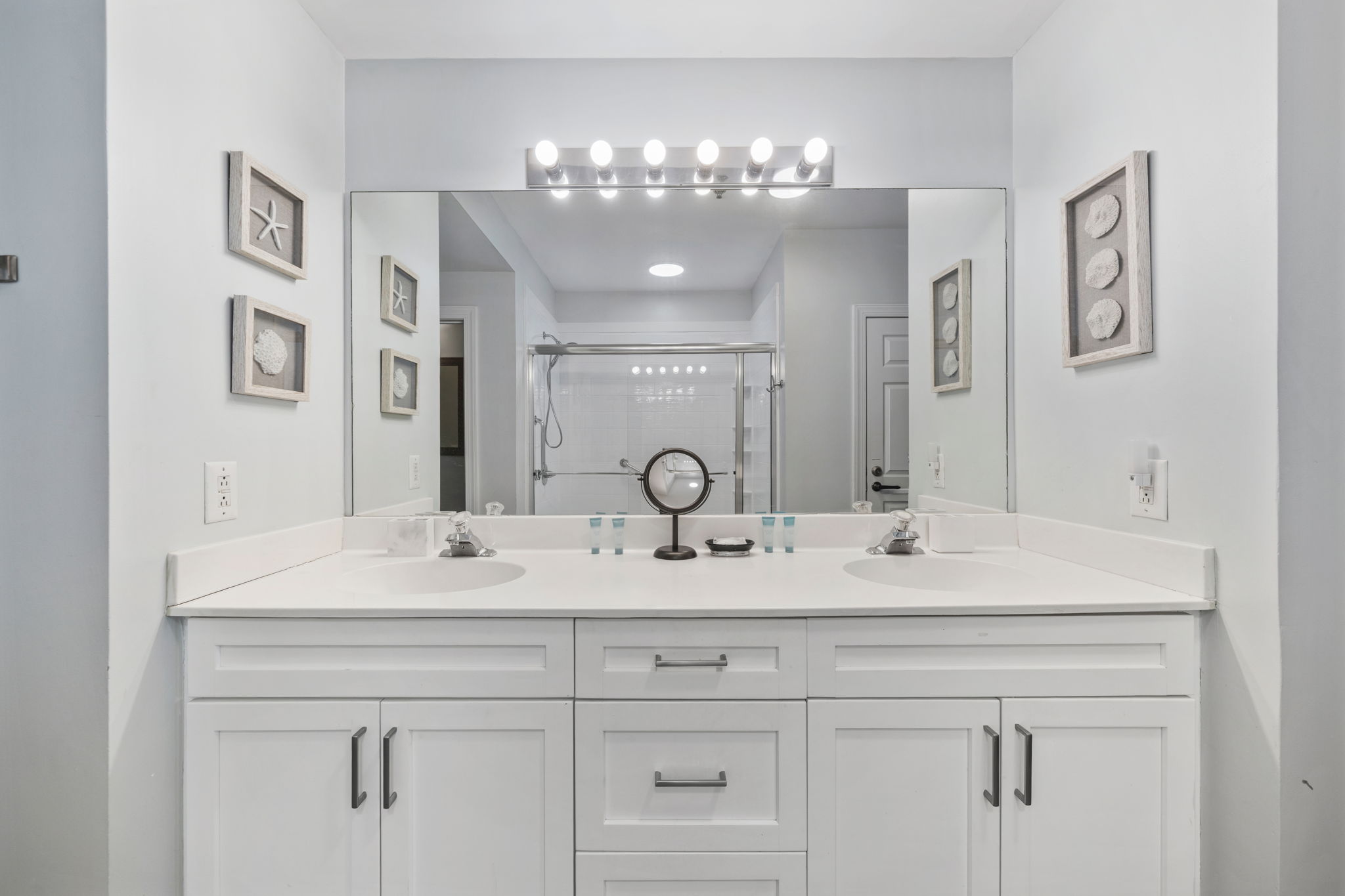 Primary Suite Bathroom 1 | Starfish | Oceanview 101 | 1116 Ocean Blvd, Isle of Palms, SC | IOP Escapes