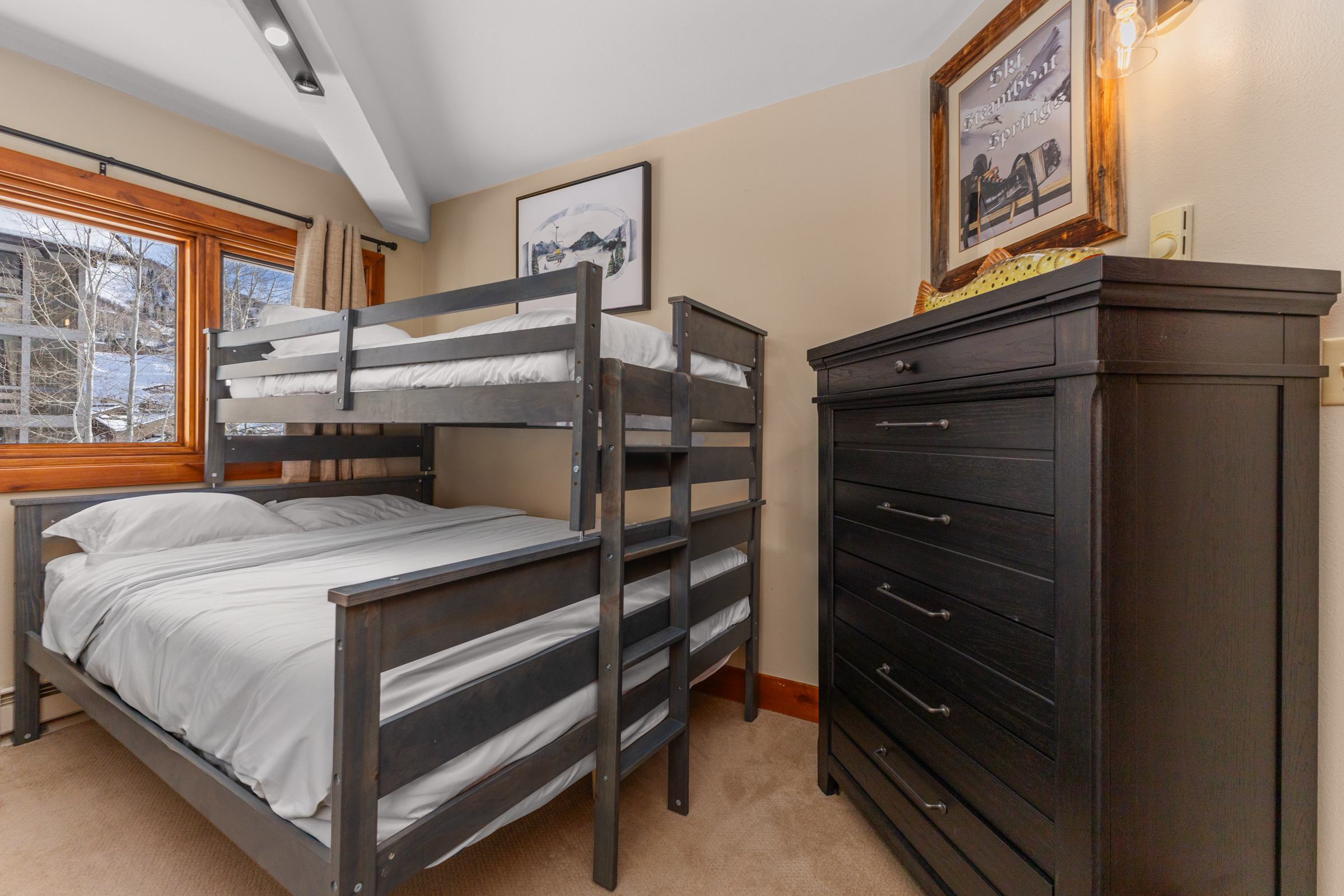 Bedroom 3 | XL Twin over Queen Bunk