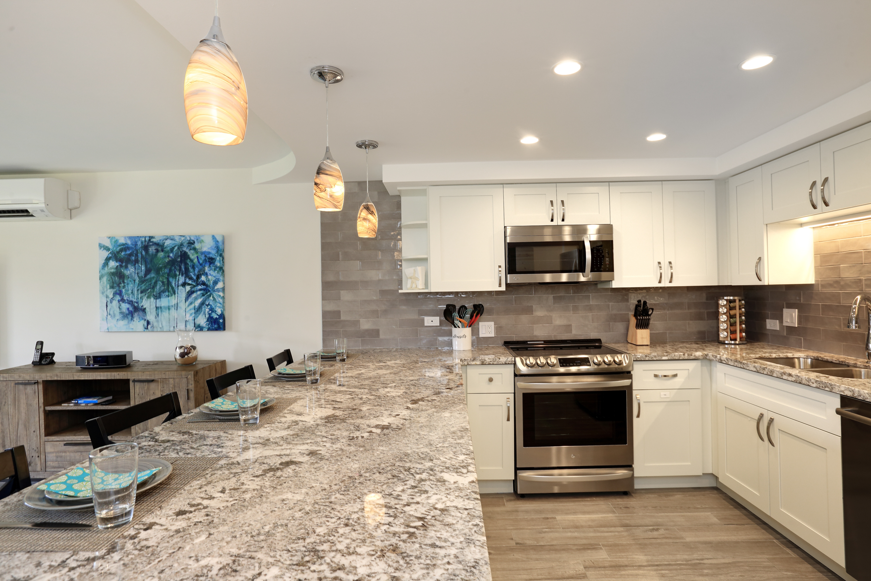 Another view of the kitchen