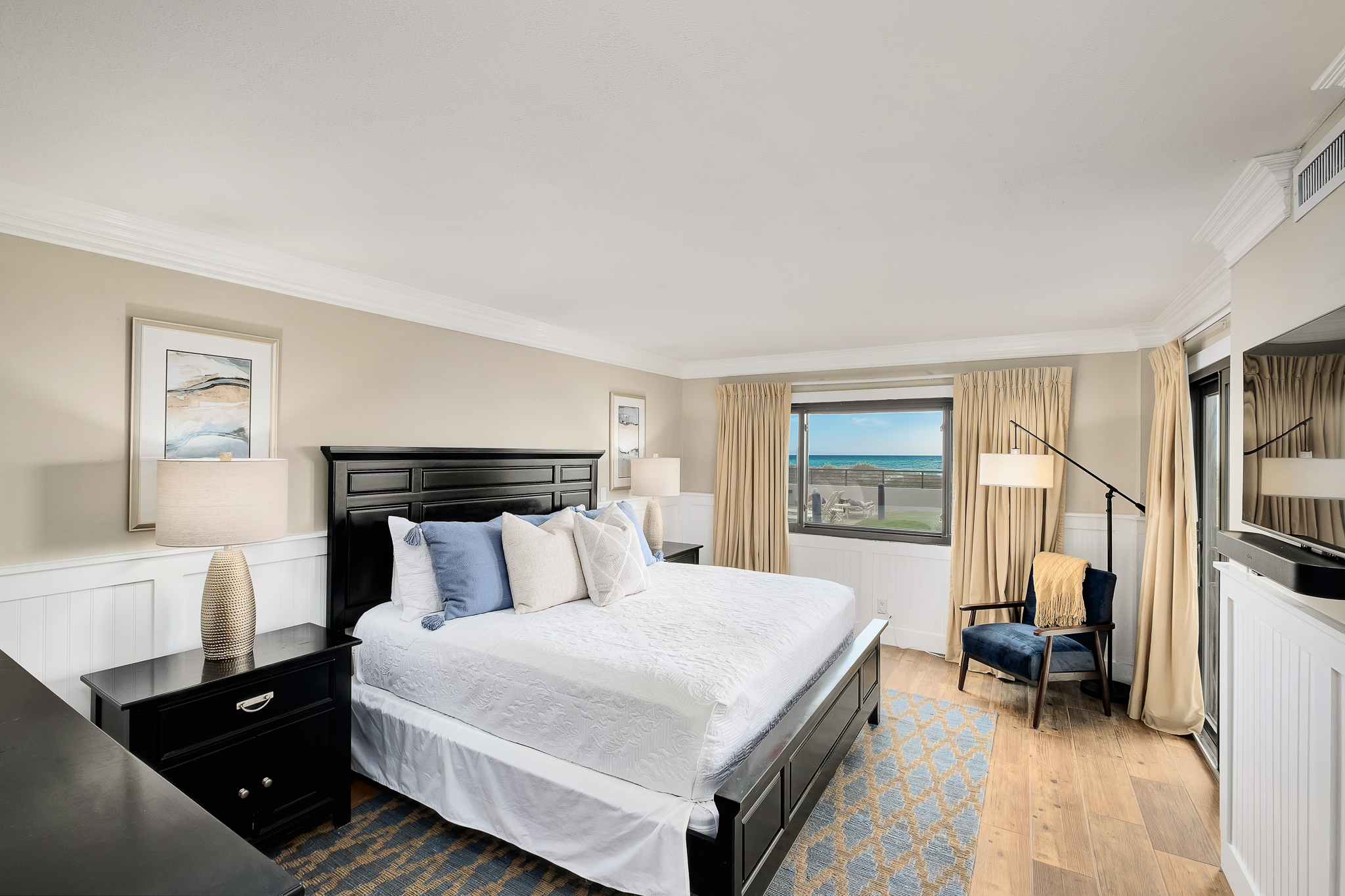 Bedroom #1 with ensuite bathroom. Sleep like a royal family member on the king-size bed.