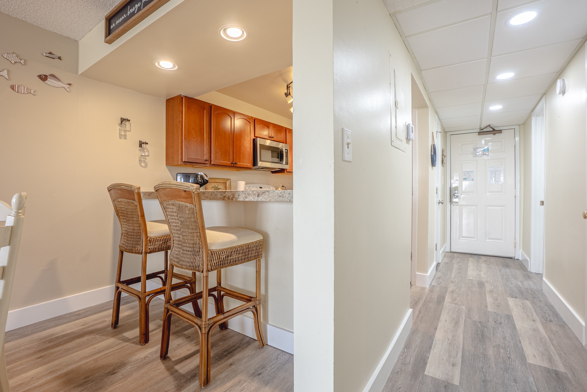 Kitchen bar area and entryway
