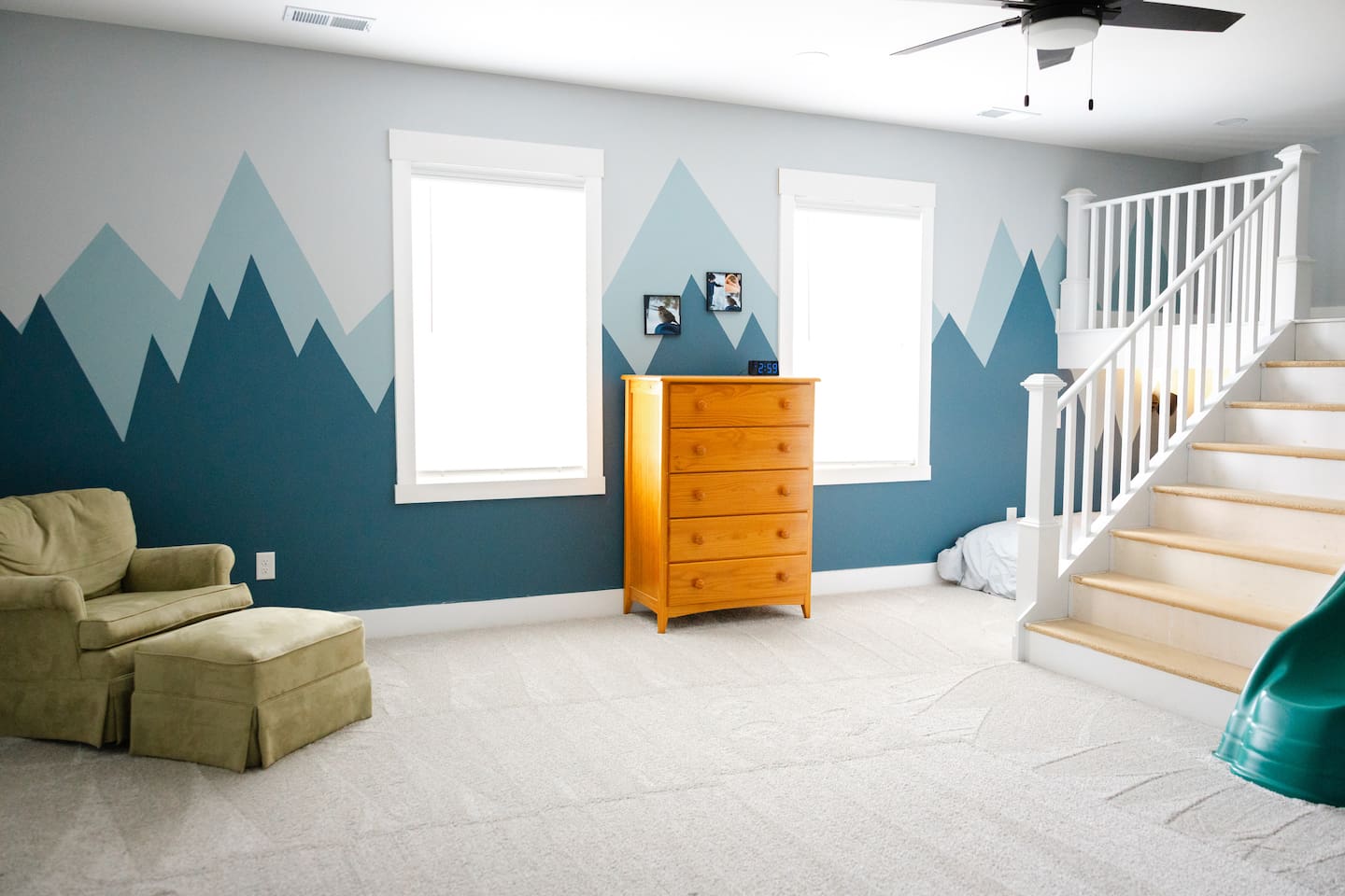 MASSIVE bedroom: 2 queen beds &  space to sleep on upper loft. Twin mattresses available upon request for additional beds. Plenty of space for pack n play (provided). Room has its own sink and shares private toilet and shower rooms with bedroom #3. 