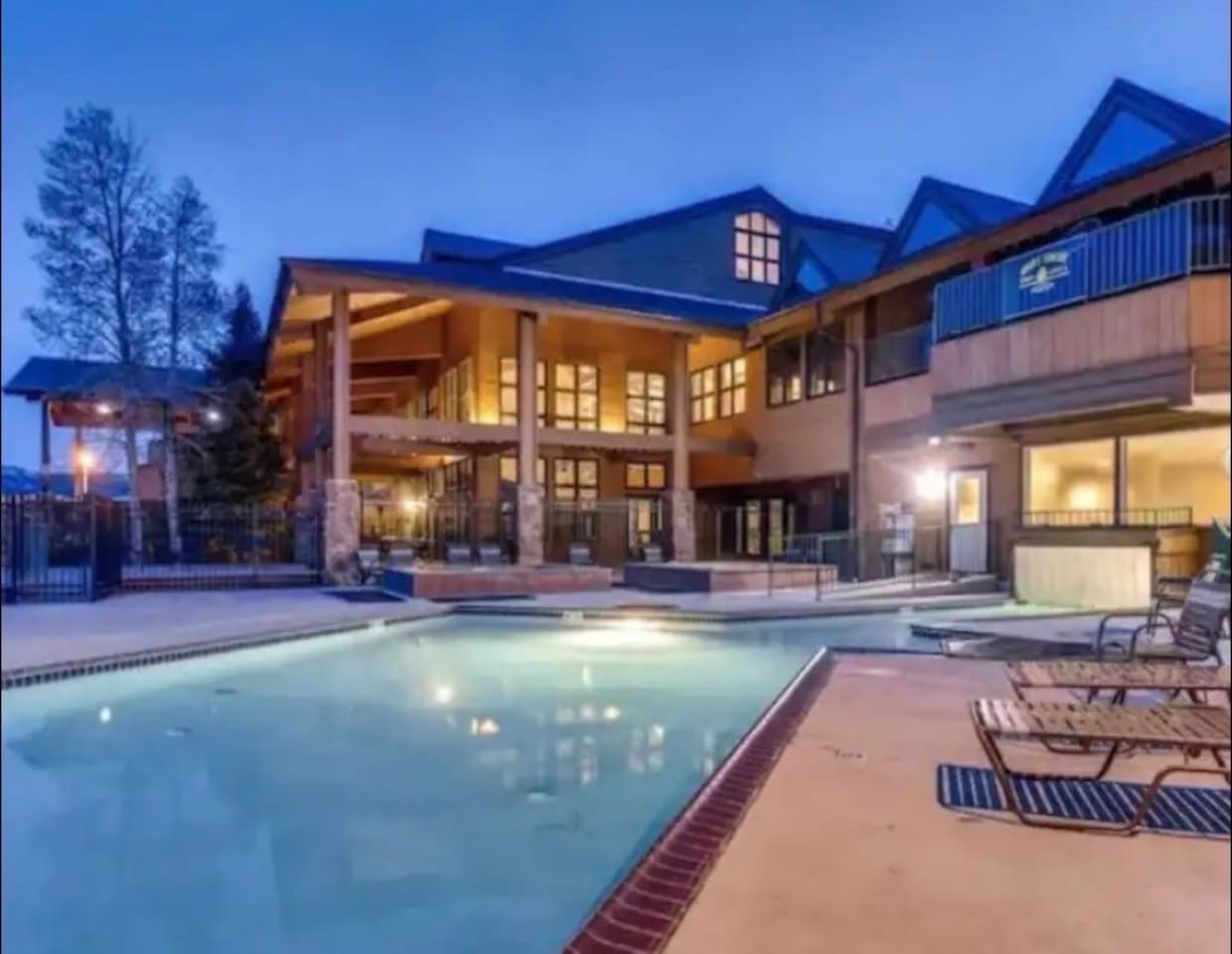 The Outdoor Pool