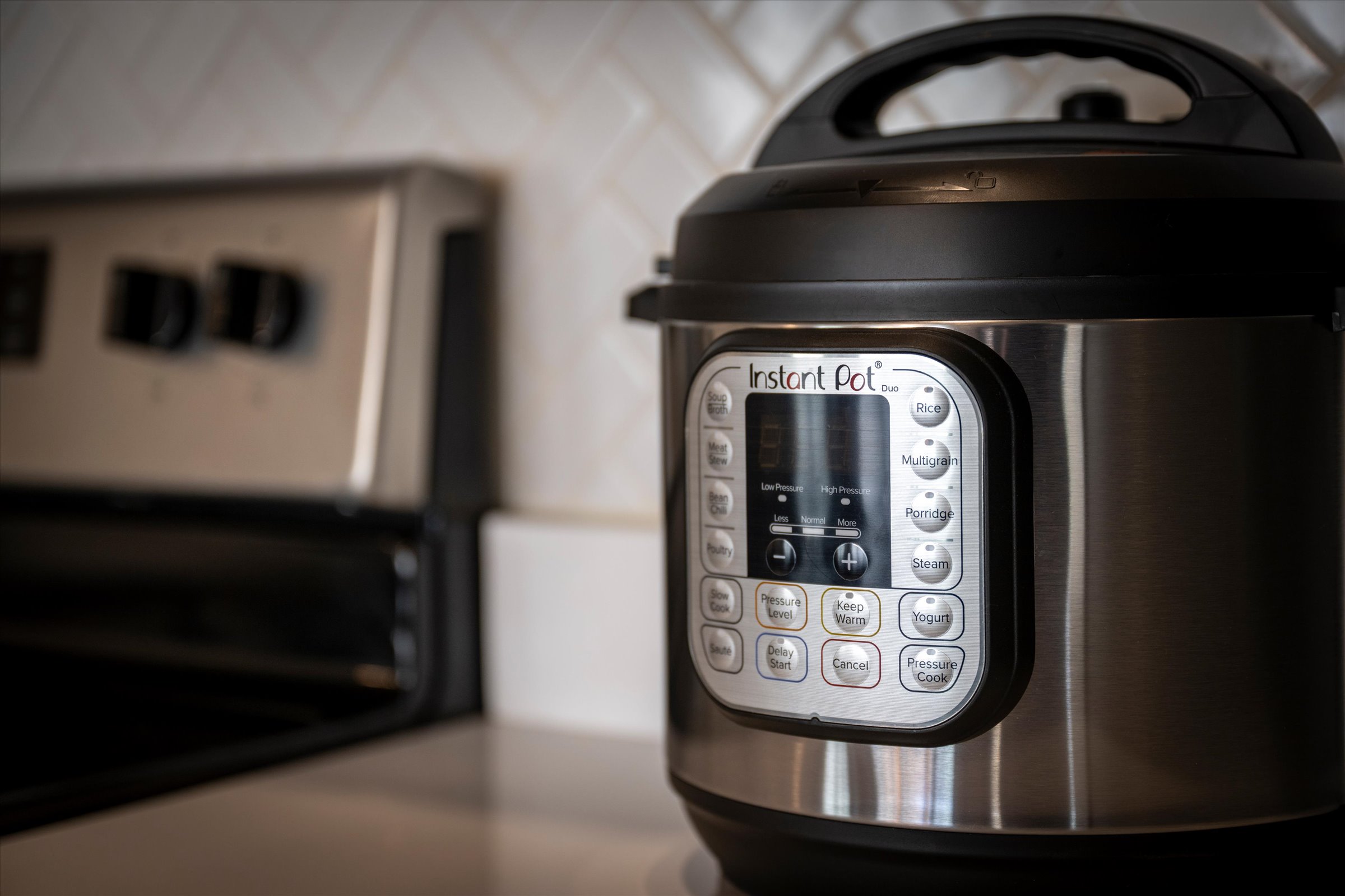 Effortless dining: Cook, sauté, or slow-cook your favorite dishes with Instant Pot.