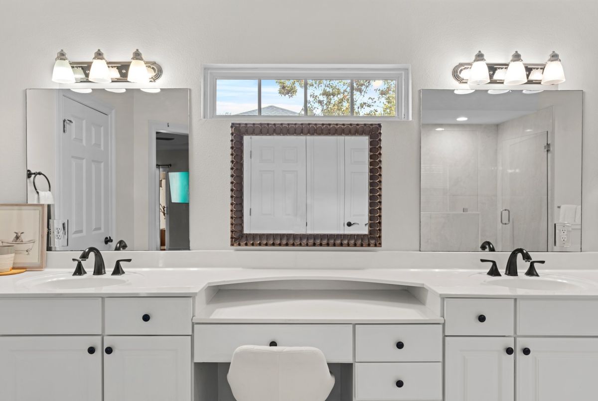 Dual Vanity area - Primary Bathroom