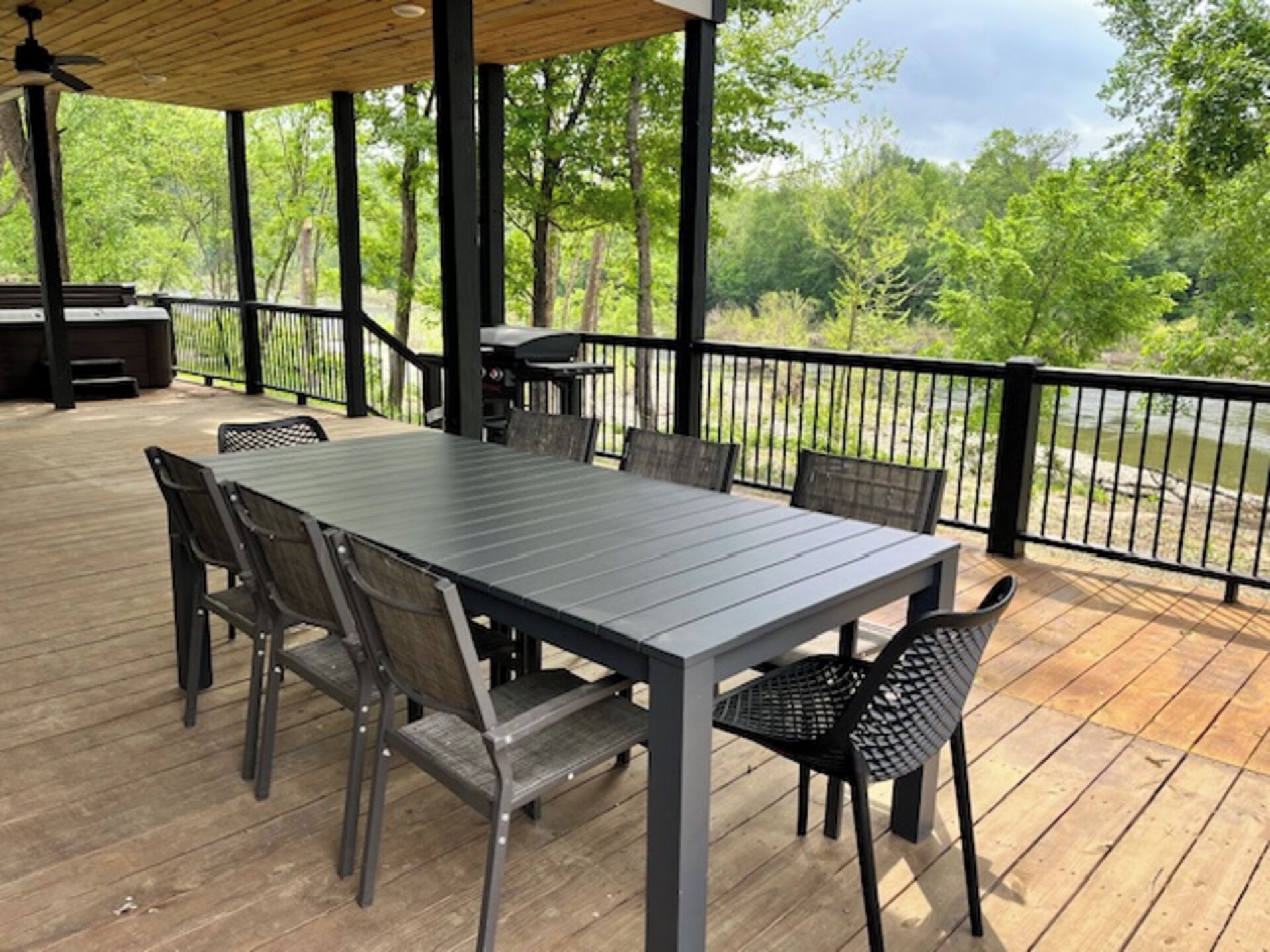 Outside Dining 