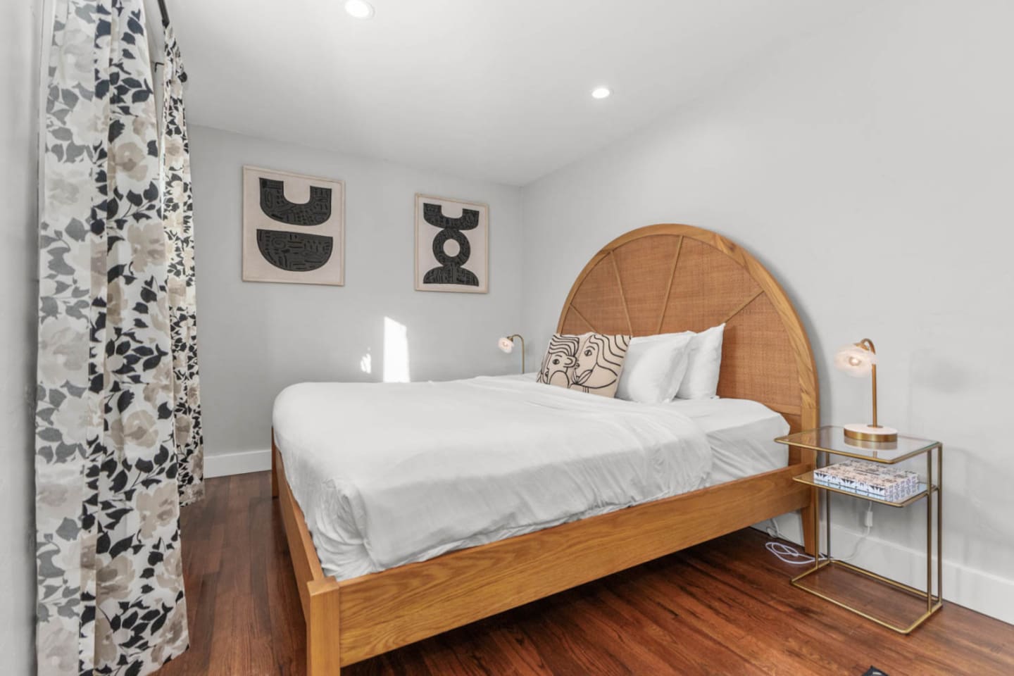 Ground Level - Ensuite Bedroom #1 - King Bed