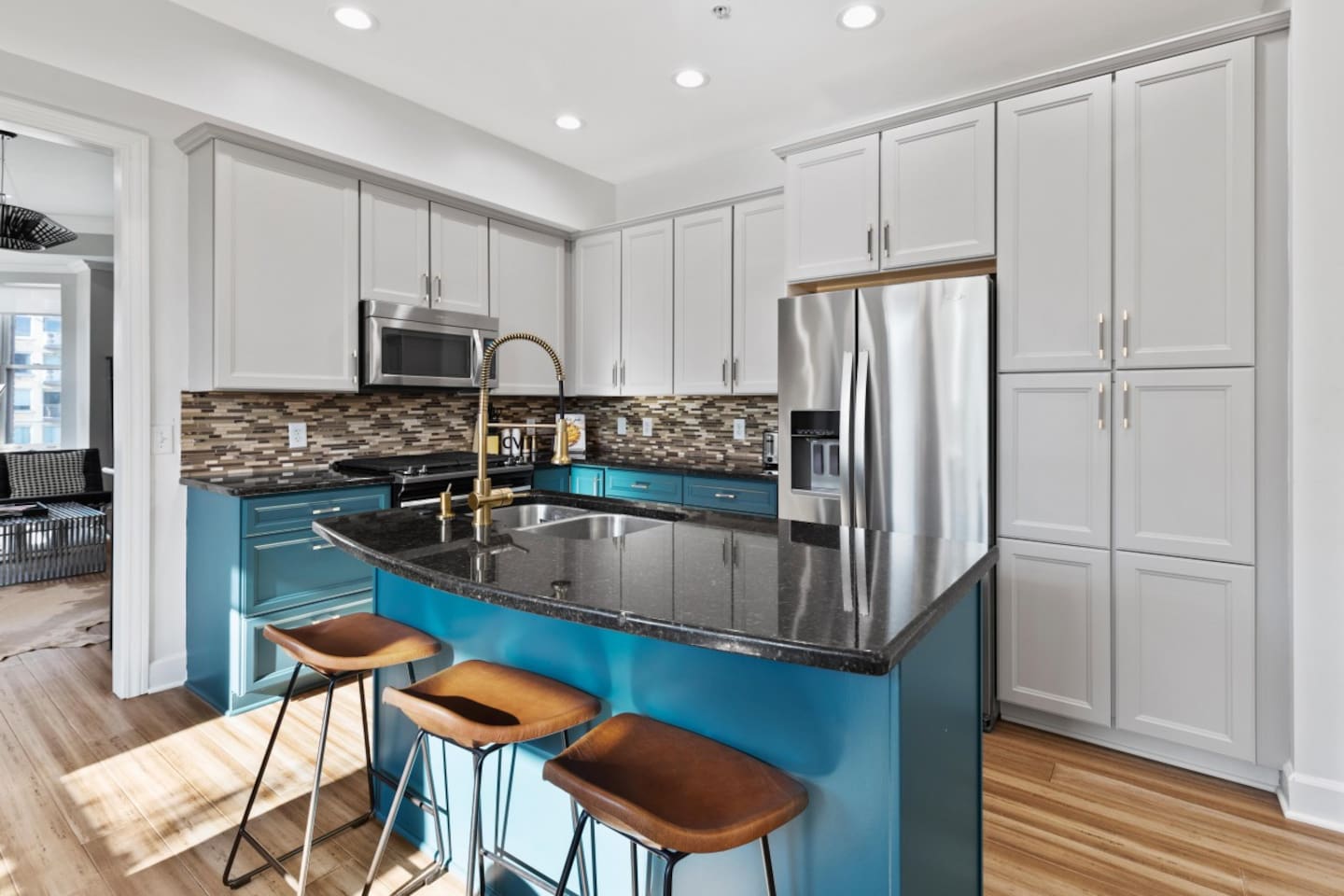 "The kitchen had nice appliances and cookware that we used. There was a wine refrigerator that we loved!!" - Dayna, 5 Star Review 