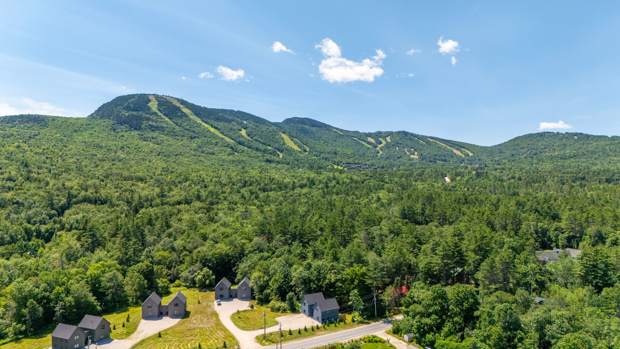 Enjoy an incredible mountain setting with scenic views stretching across the horizon.