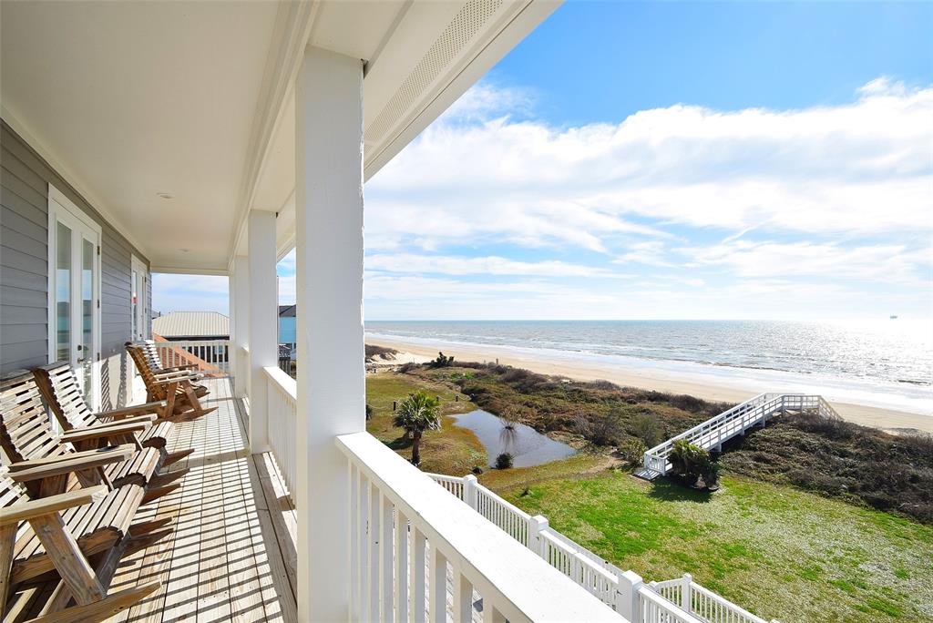 49fcf36741db4cc59d8dc2ff22c614dd | Beachhouse | Texas | TX | Vacation Homes | Galveston | Crystal Beach | Kokomo | Breezy Days | Beachfront Elegance | Sunrise Serenity | Southern Sands Property Management, LLC