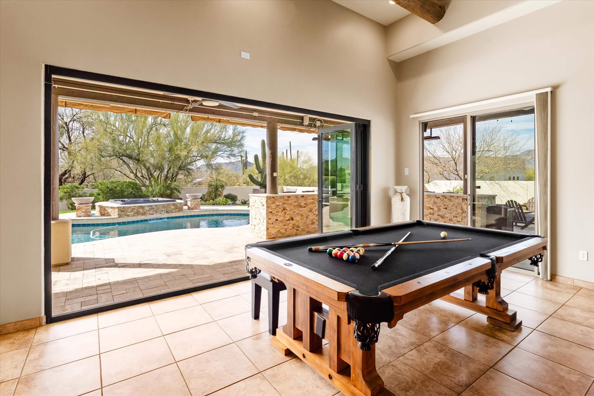 Billiards / Dining Table w Views