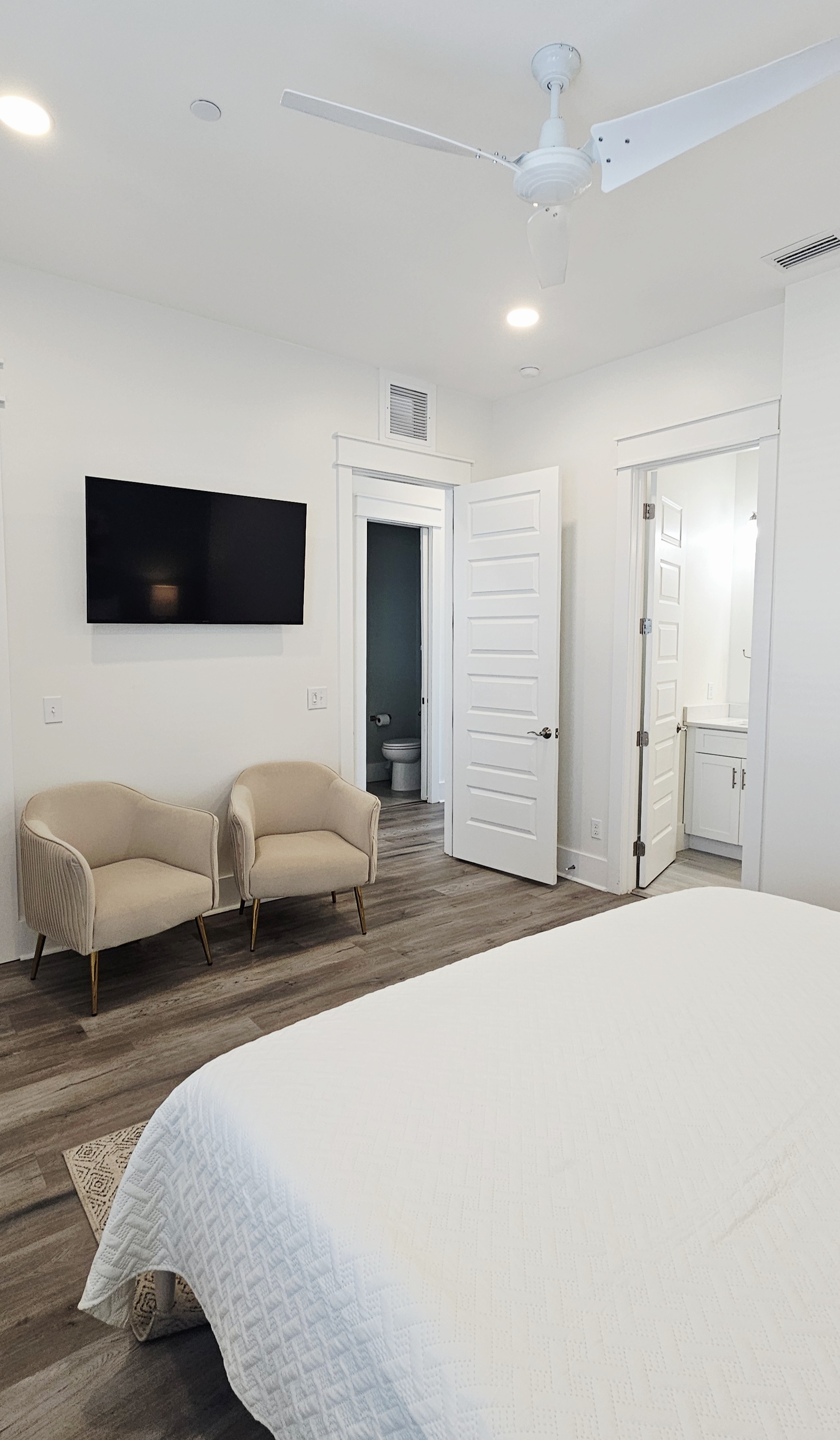 2nd Floor Bedroom #1