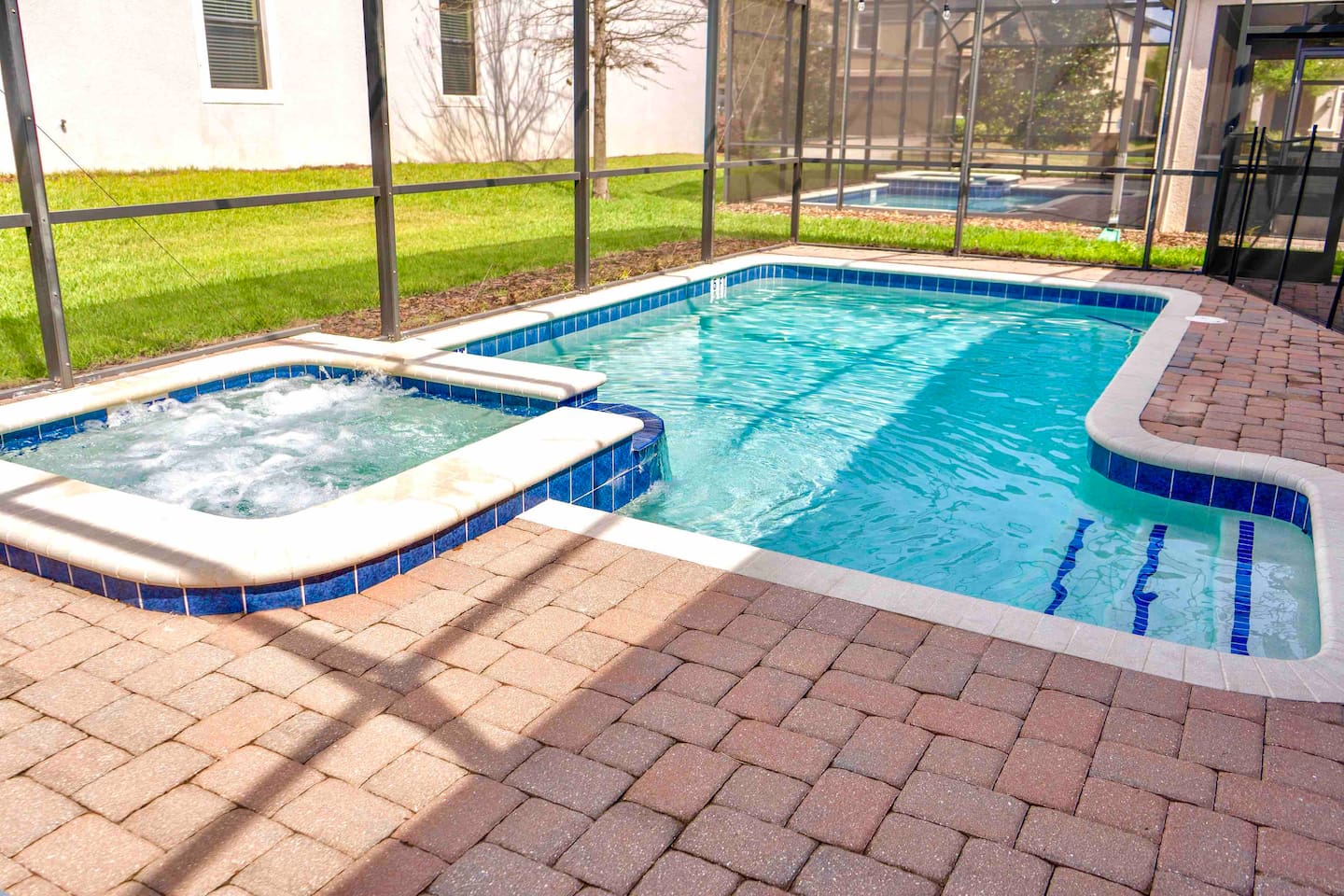 Spa & Pool