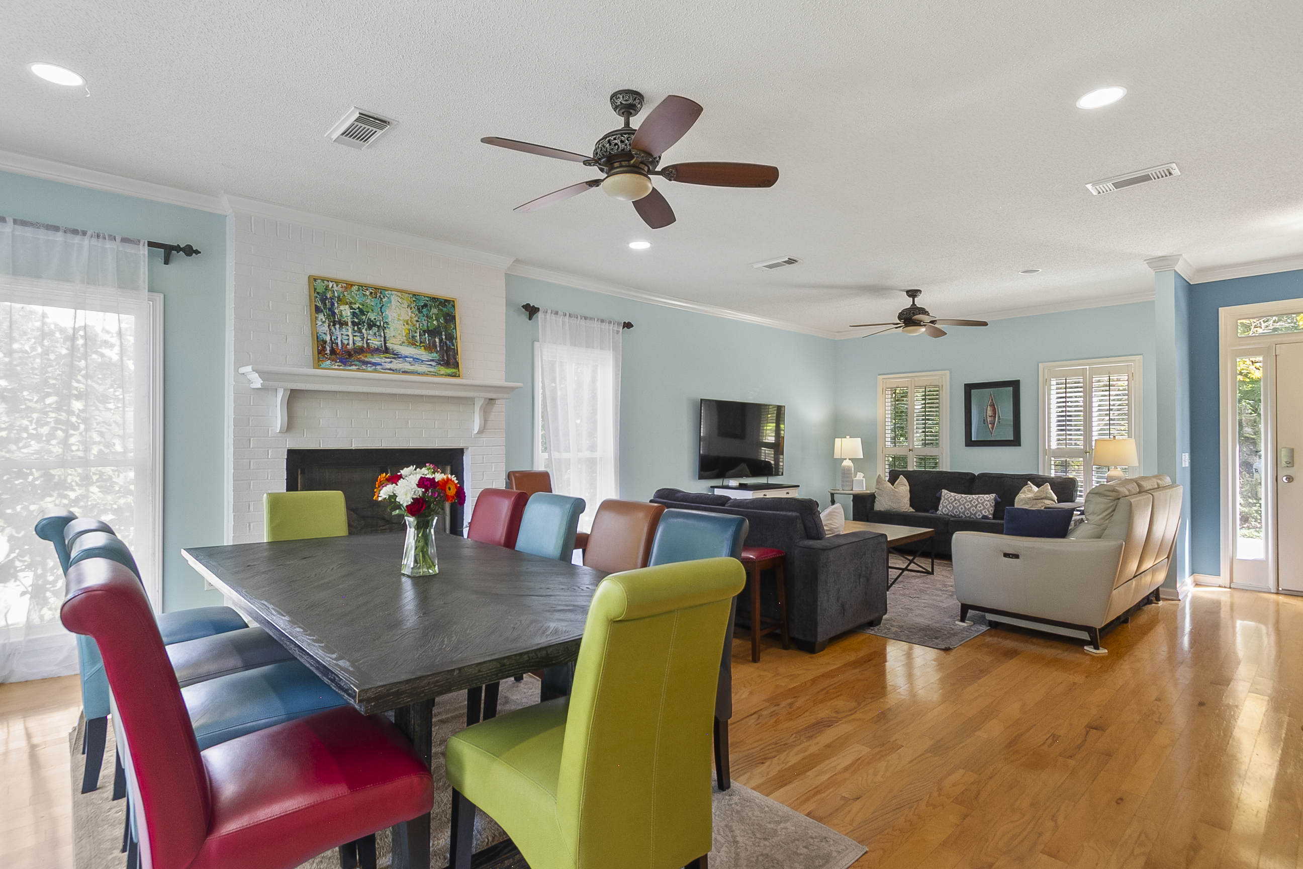 Dining Area | Seats 10