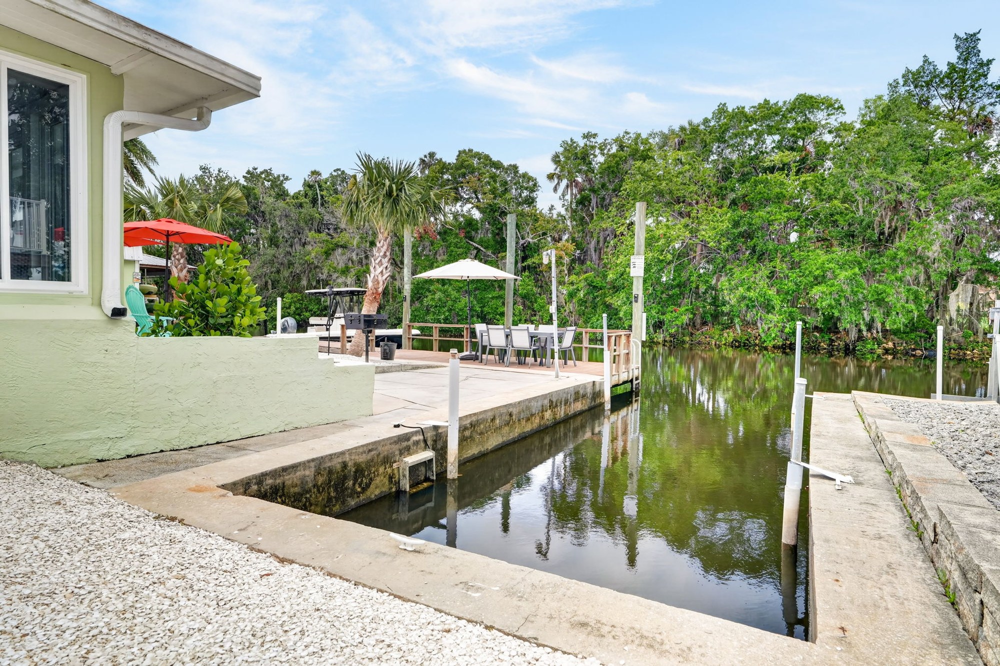 Waterfront dock and dining area