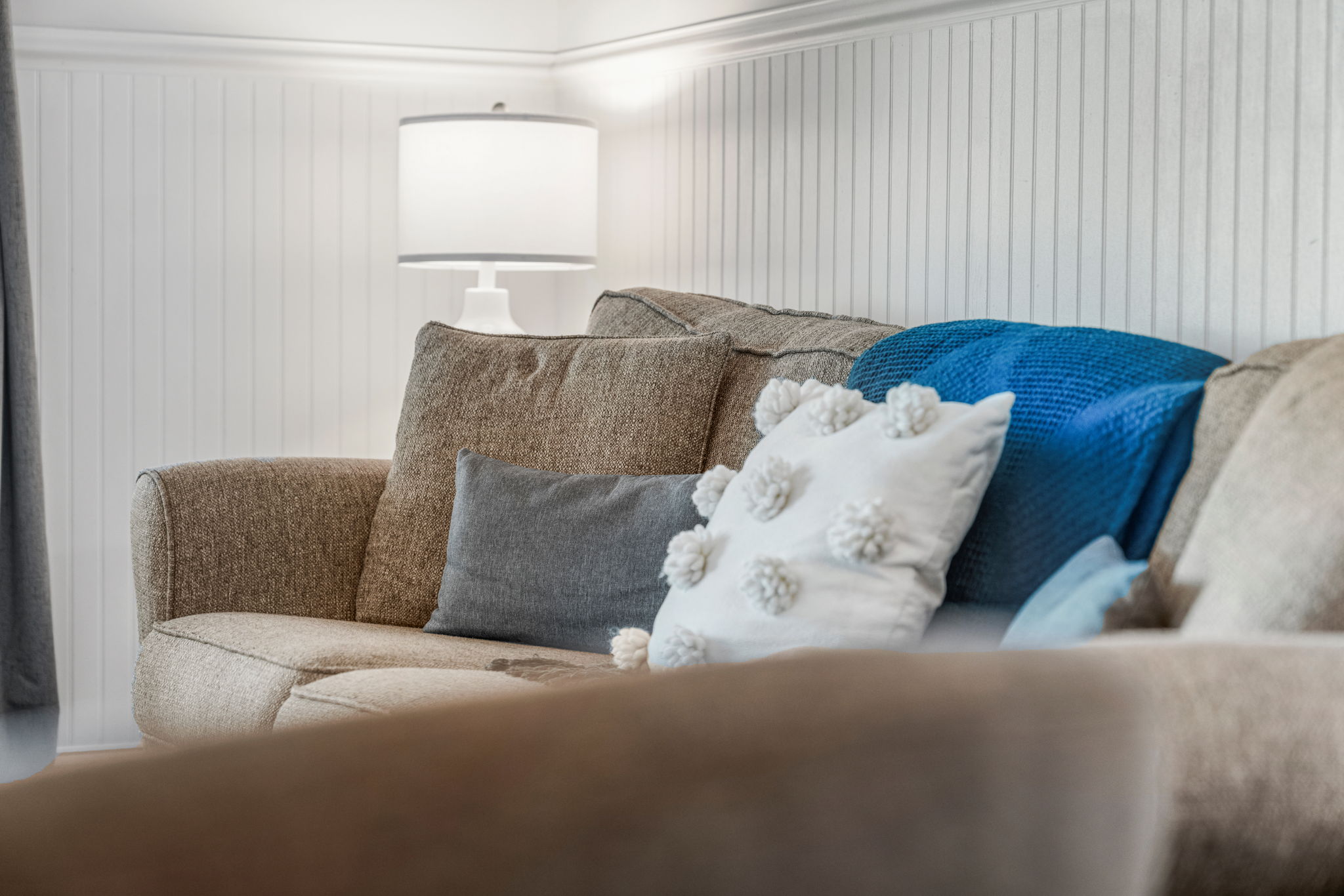 Living room | Sand Dollar | 102 Oceanview | 1116 Ocean Blvd, Isle of Palms, SC | IOP Escapes