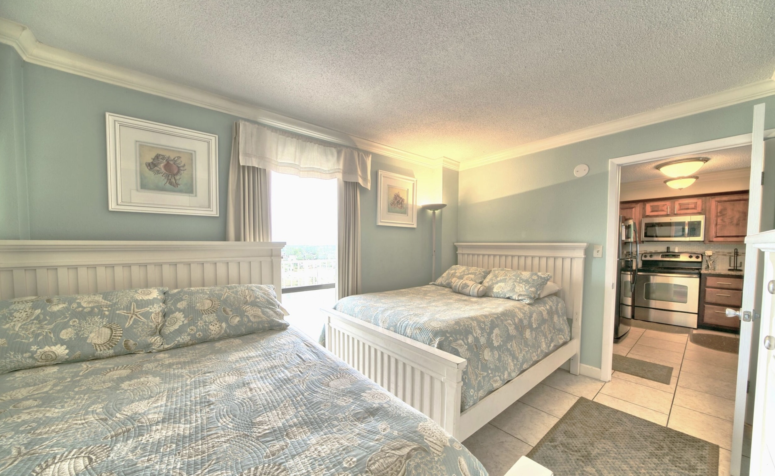 Queen Bedroom