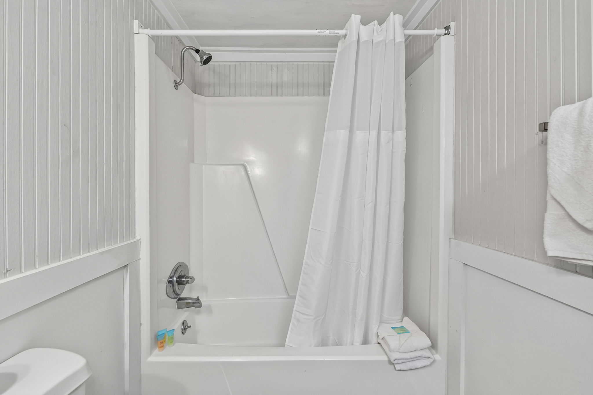 Full Shower in Unit 1