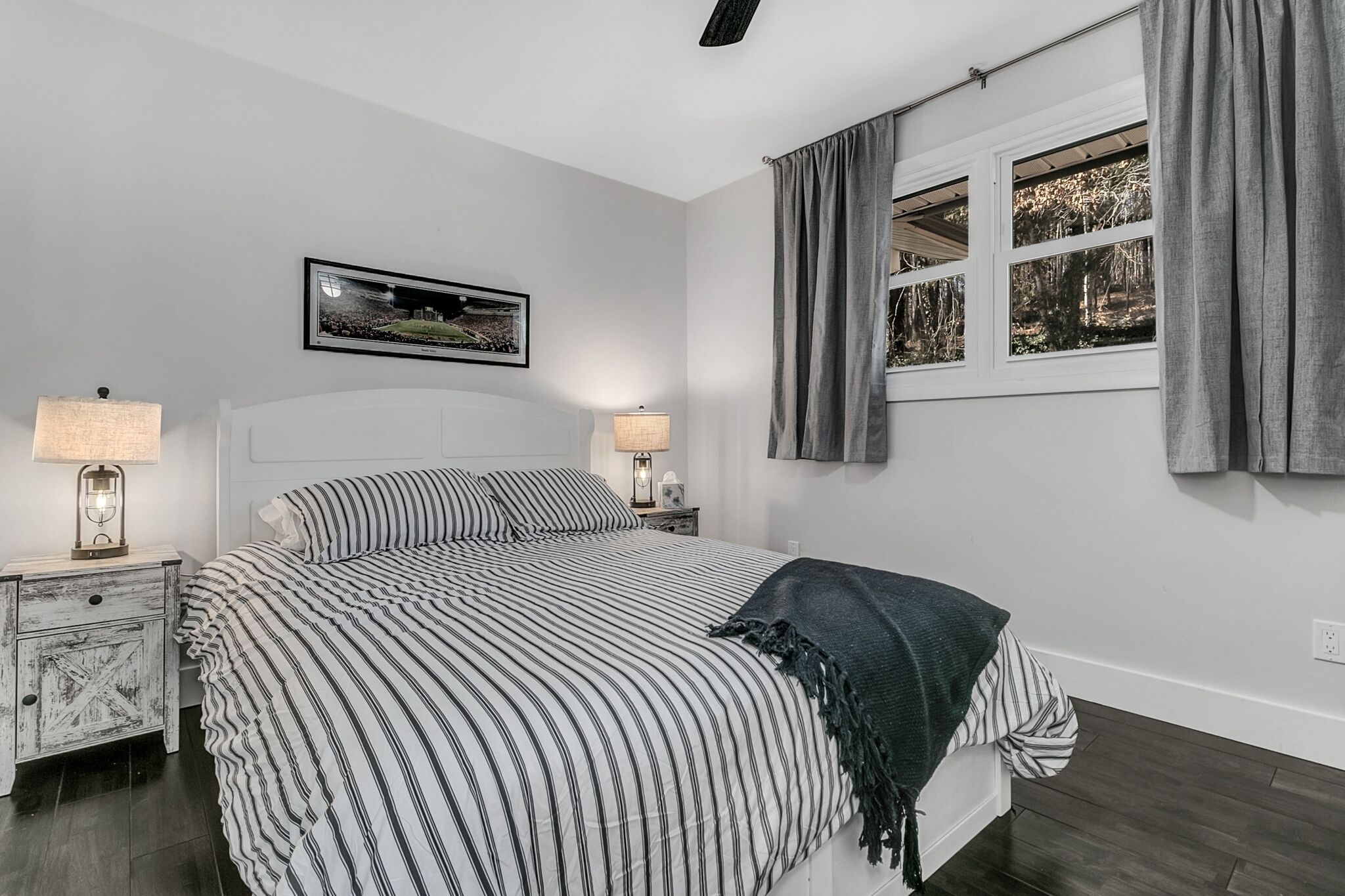 Third Bedroom - Queen