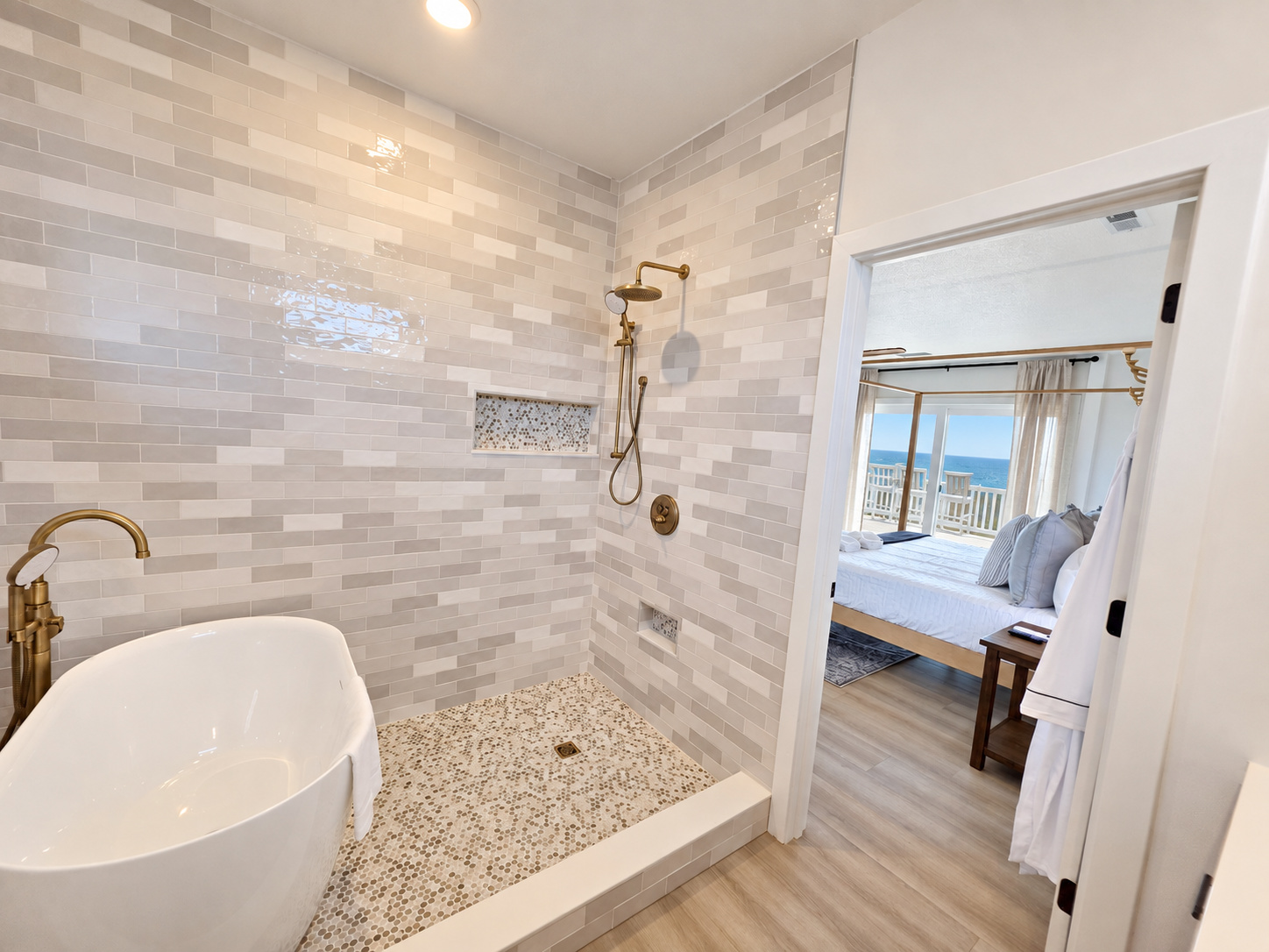 Ensuite to the OBX room
