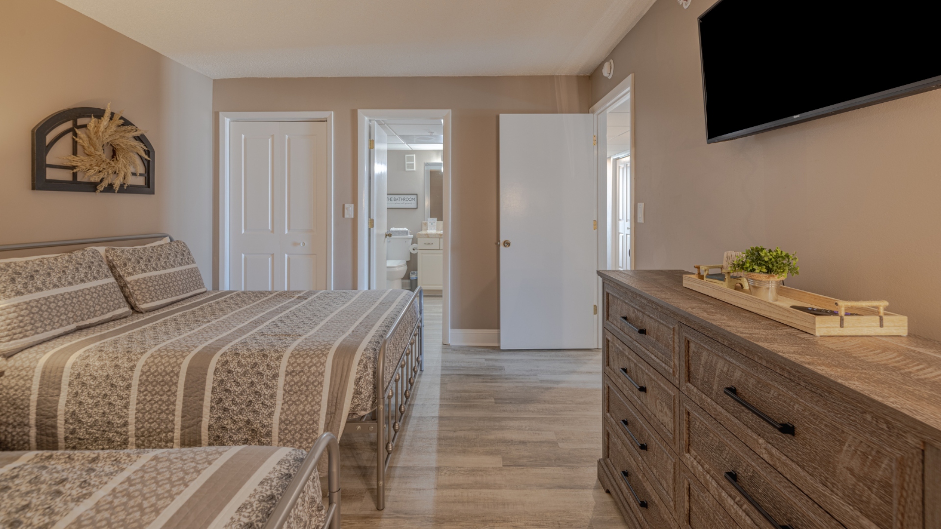 Third bedroom with two full size beds