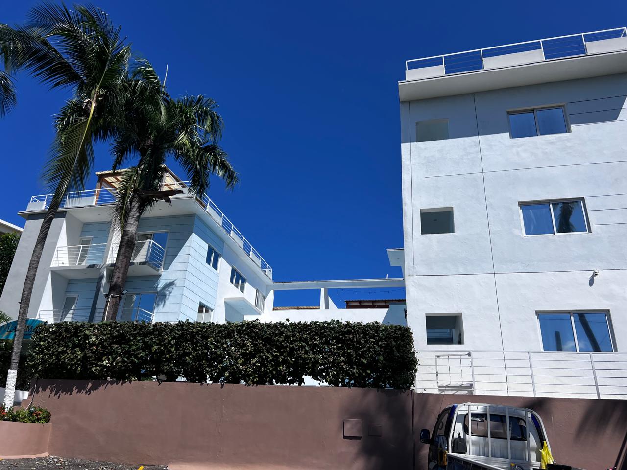 exterior front of buildind