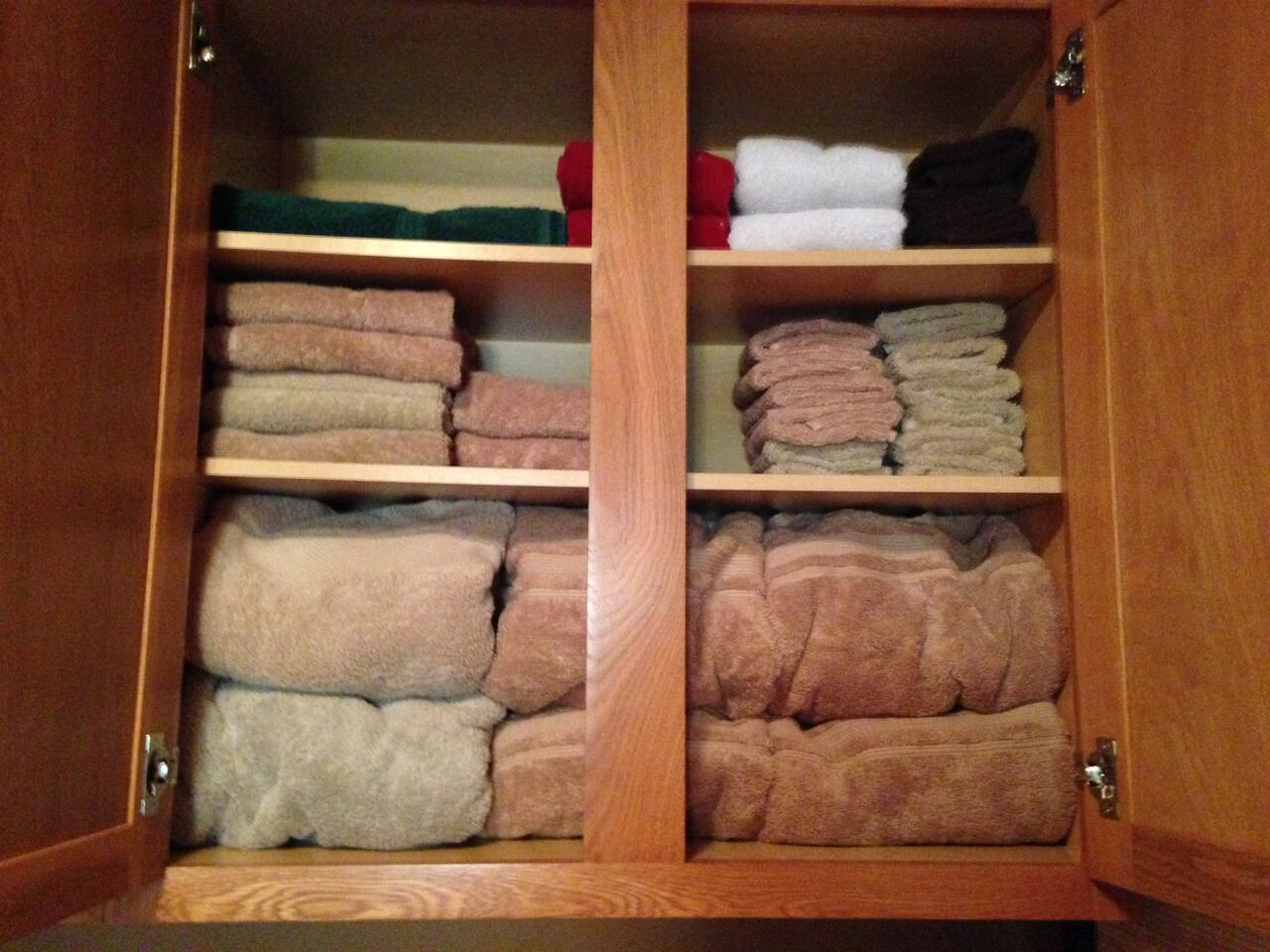 Towels, sheets, bedding included