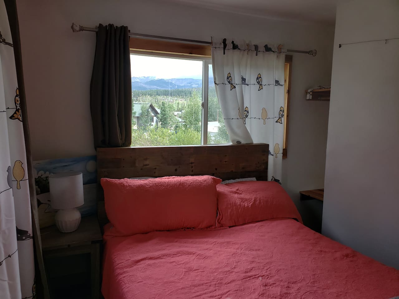 Bedroom 5. Corner views