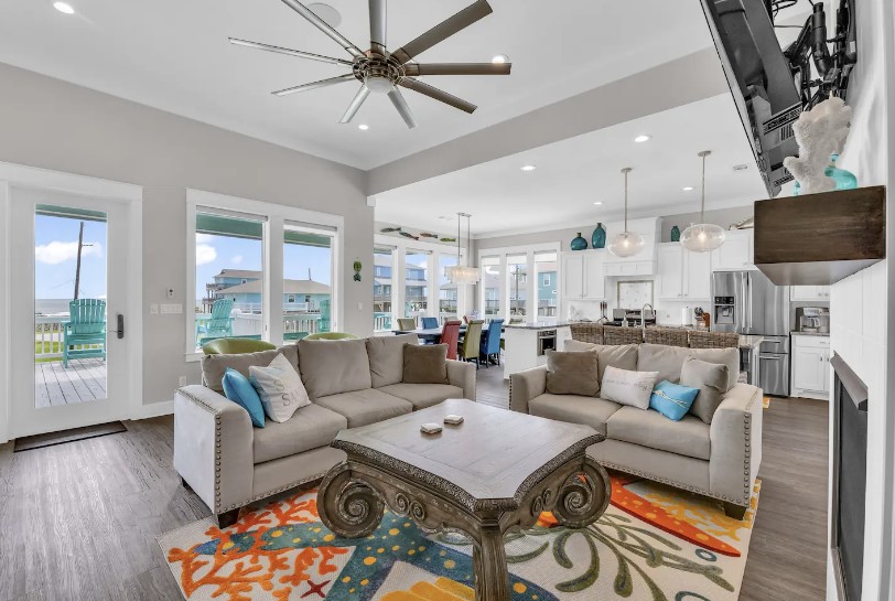 4bdbd317ece94ff596789a35f8619783 | Beachhouse | Texas | TX | Vacation Homes | Galveston | Crystal Beach | Kokomo | Breezy Days | Beachfront Elegance | Sunrise Serenity | Southern Sands Property Management, LLC