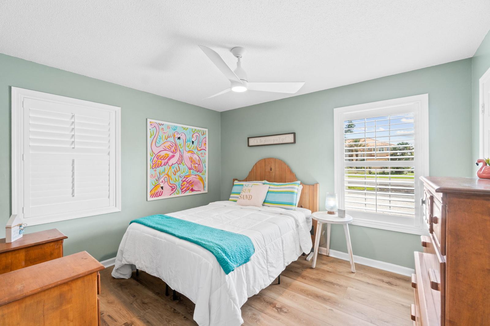 Bedroom 4 with queen bed