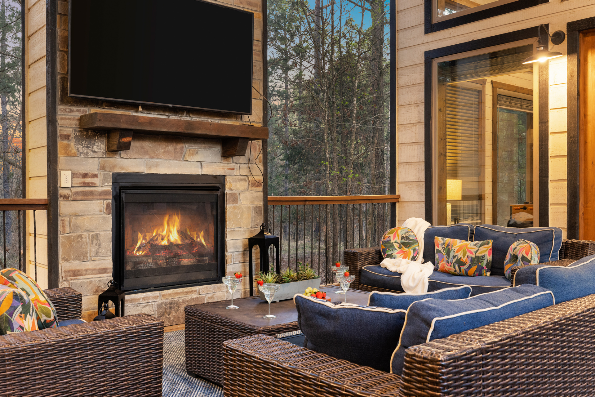 Indoor comfort meets outdoor glow. Settle in, sip something warm, and enjoy the calm at Piece of the Moon.