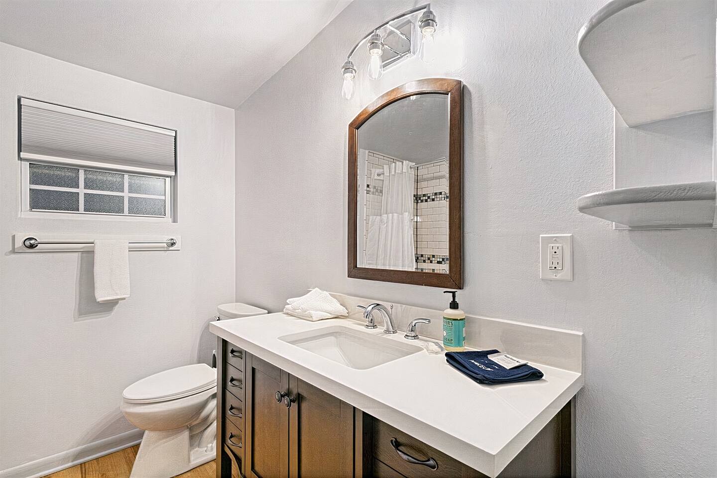Front Home: Our Dream Bathroom Experience is Just a Booking Away