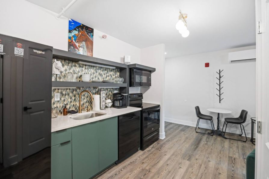 Kentucky Derby Suite Kitchen Area