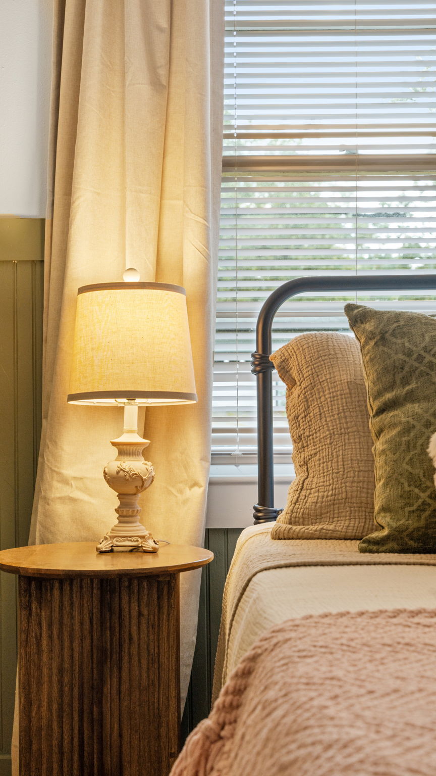 The Blush and Thyme Room