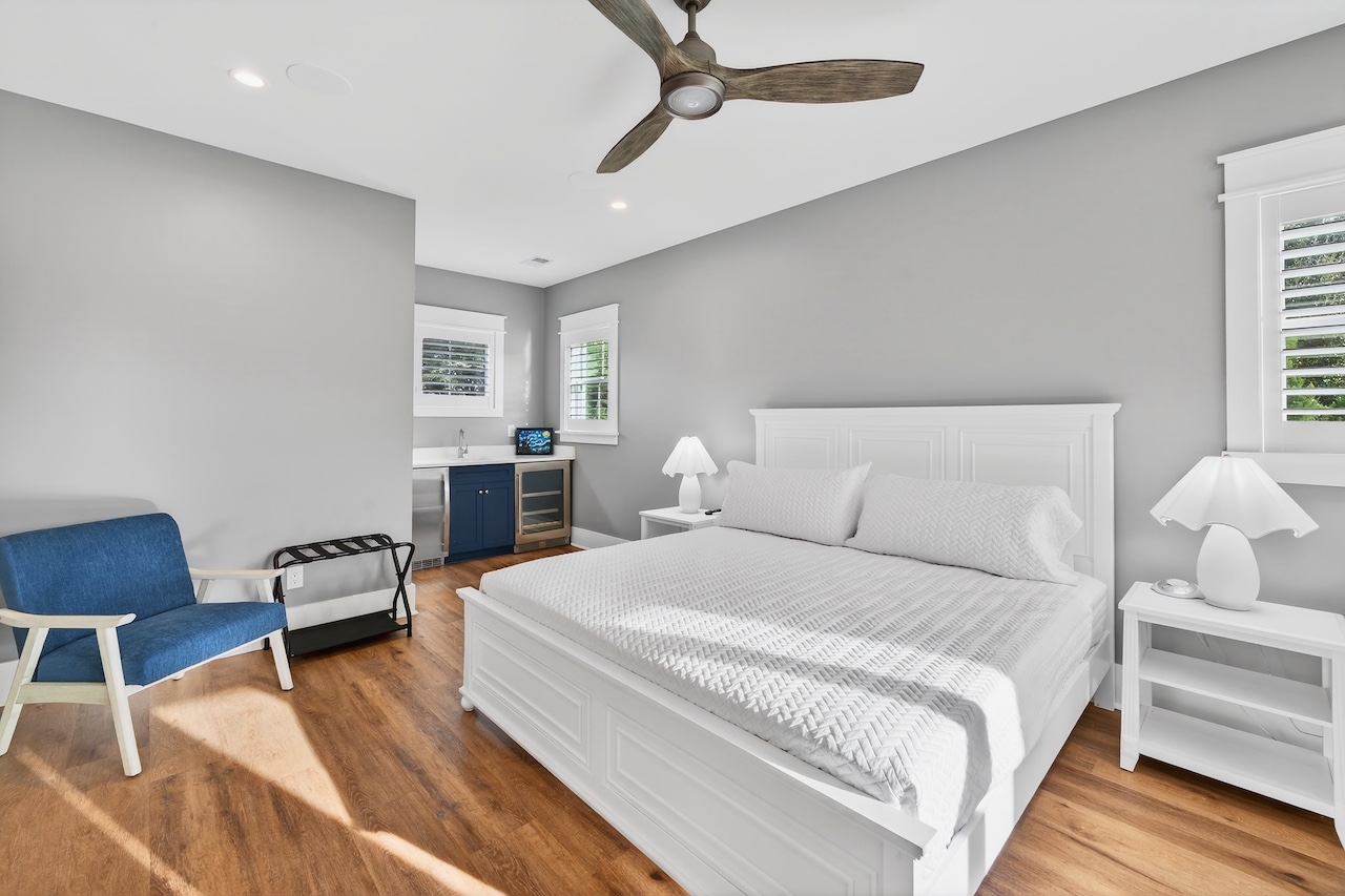 King Room  | Southern Grace | 6 23rd Ave.