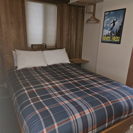 Bedroom: Full-size bed.
