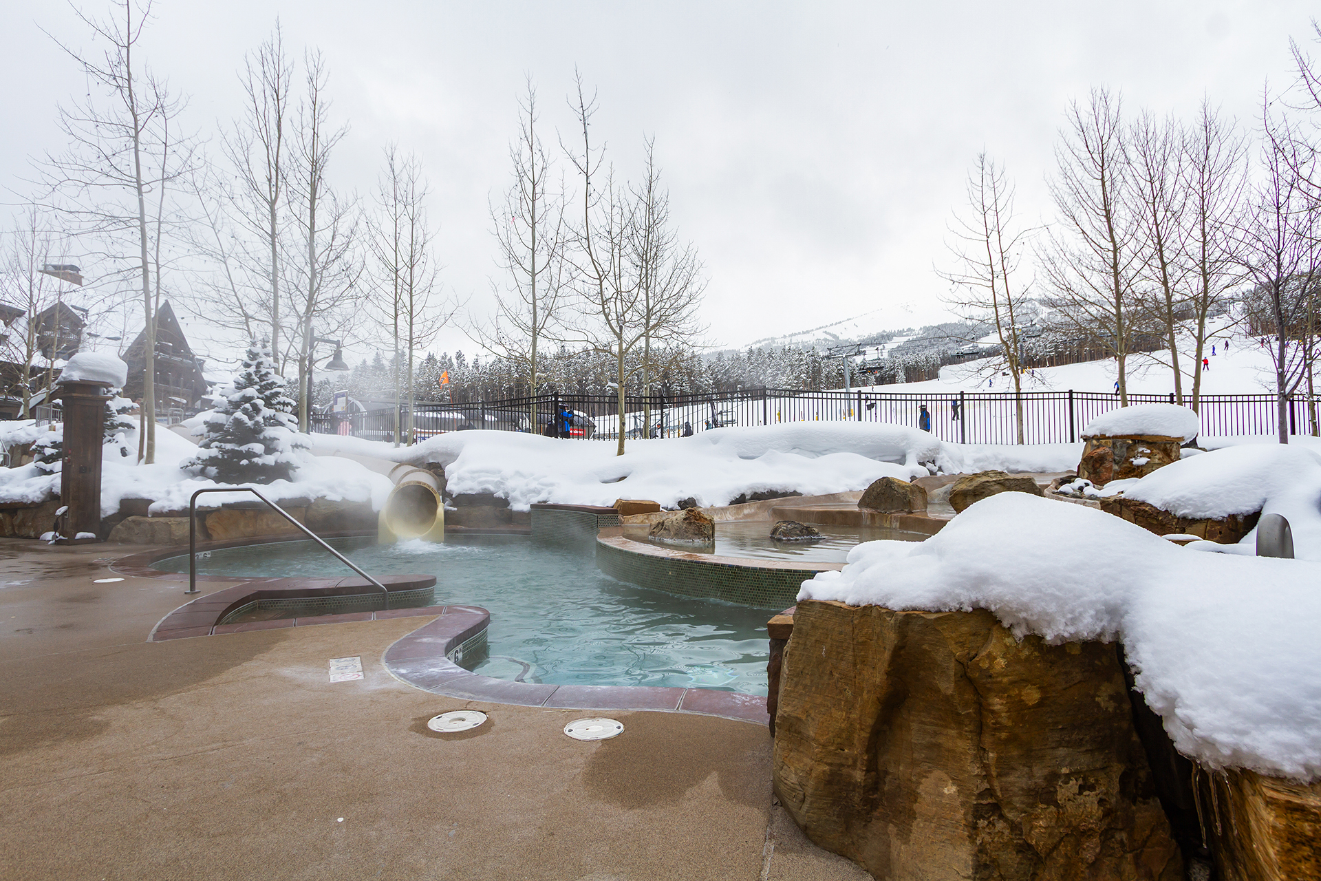 Outdoor hot tubs