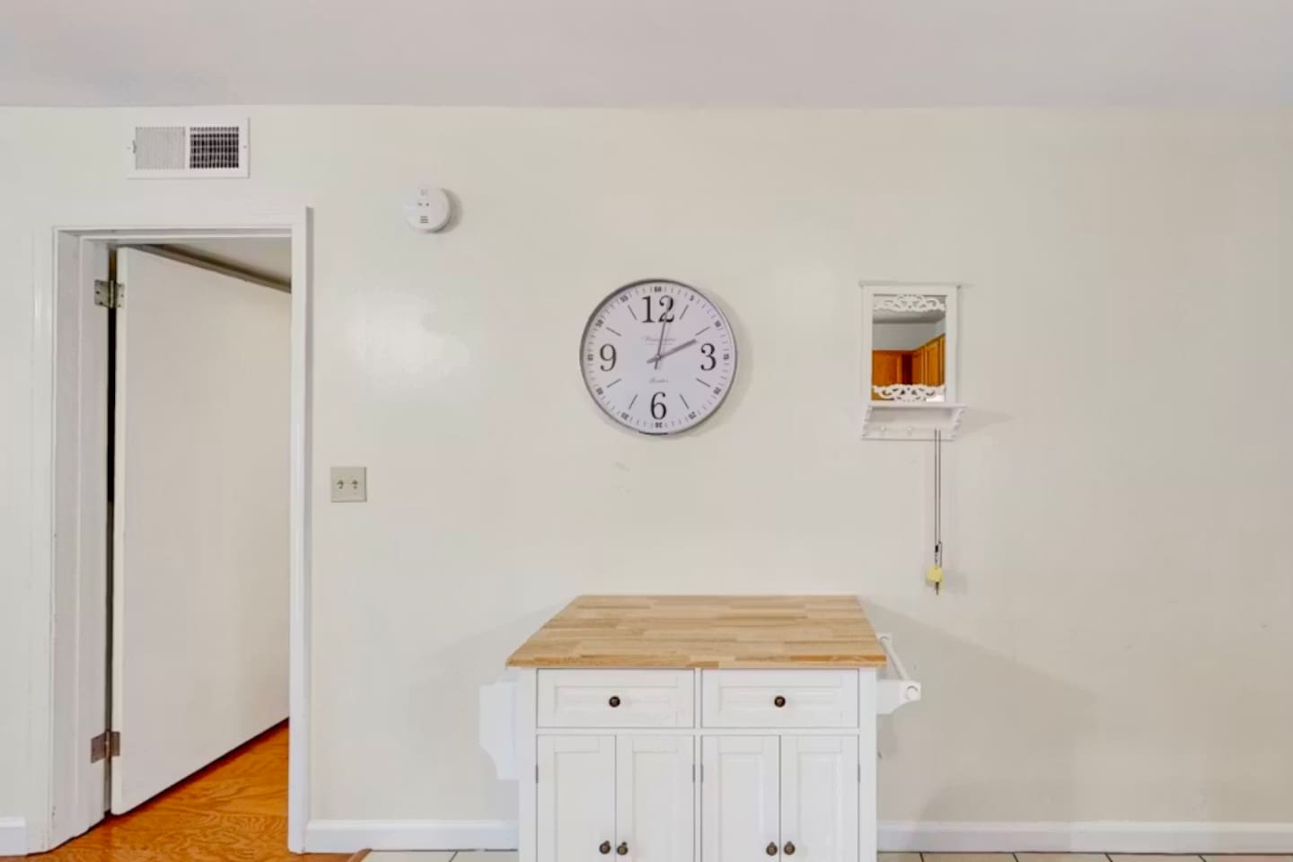 Kitchen island cart