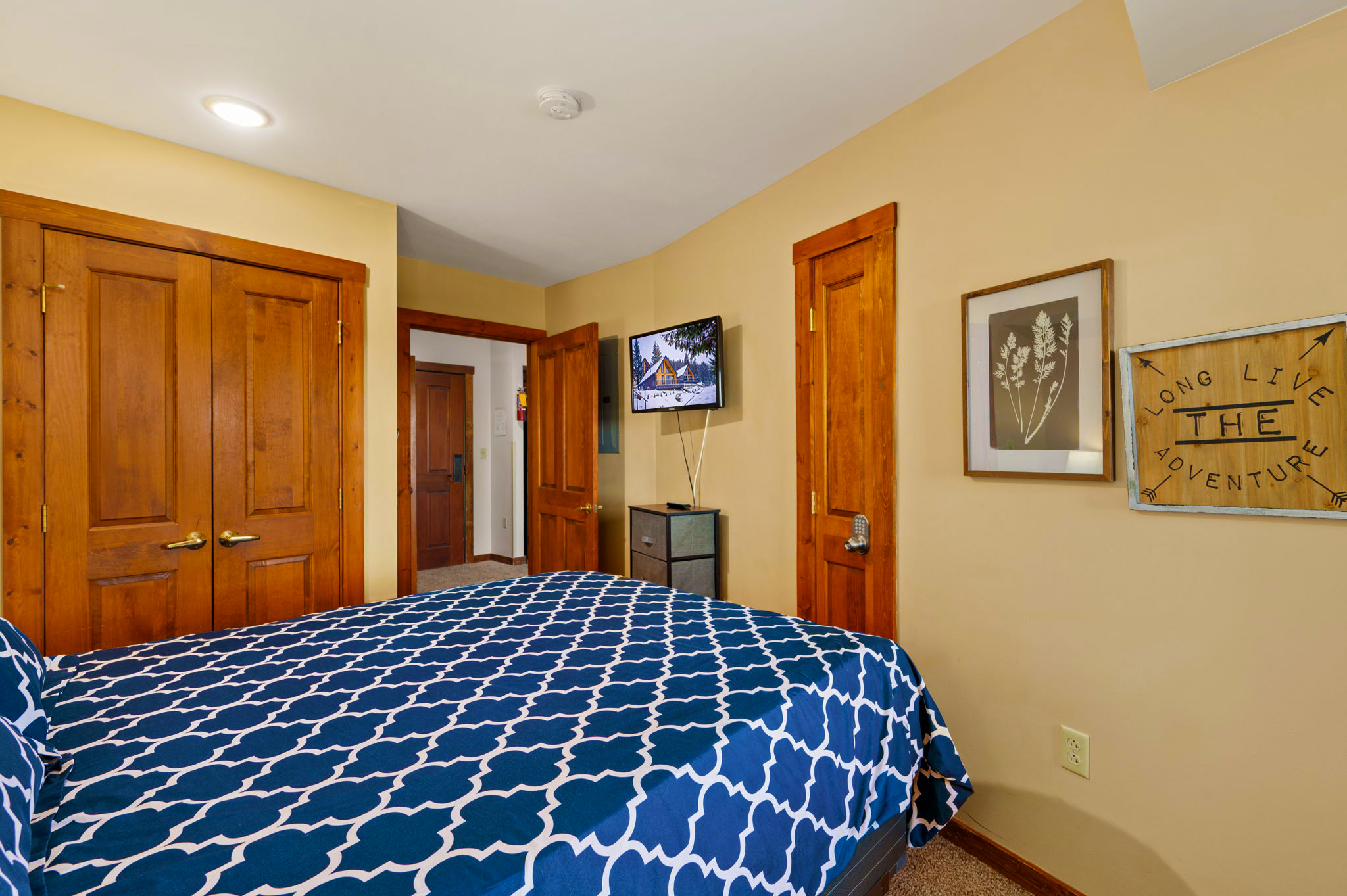 Highland House · Unit 207 — Bedroom (3)