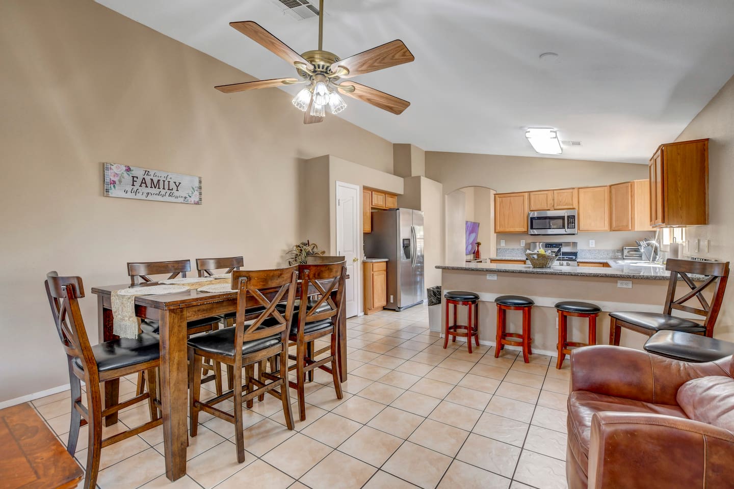 Open kitchen & dining with breakfast bar seating—great for groups
