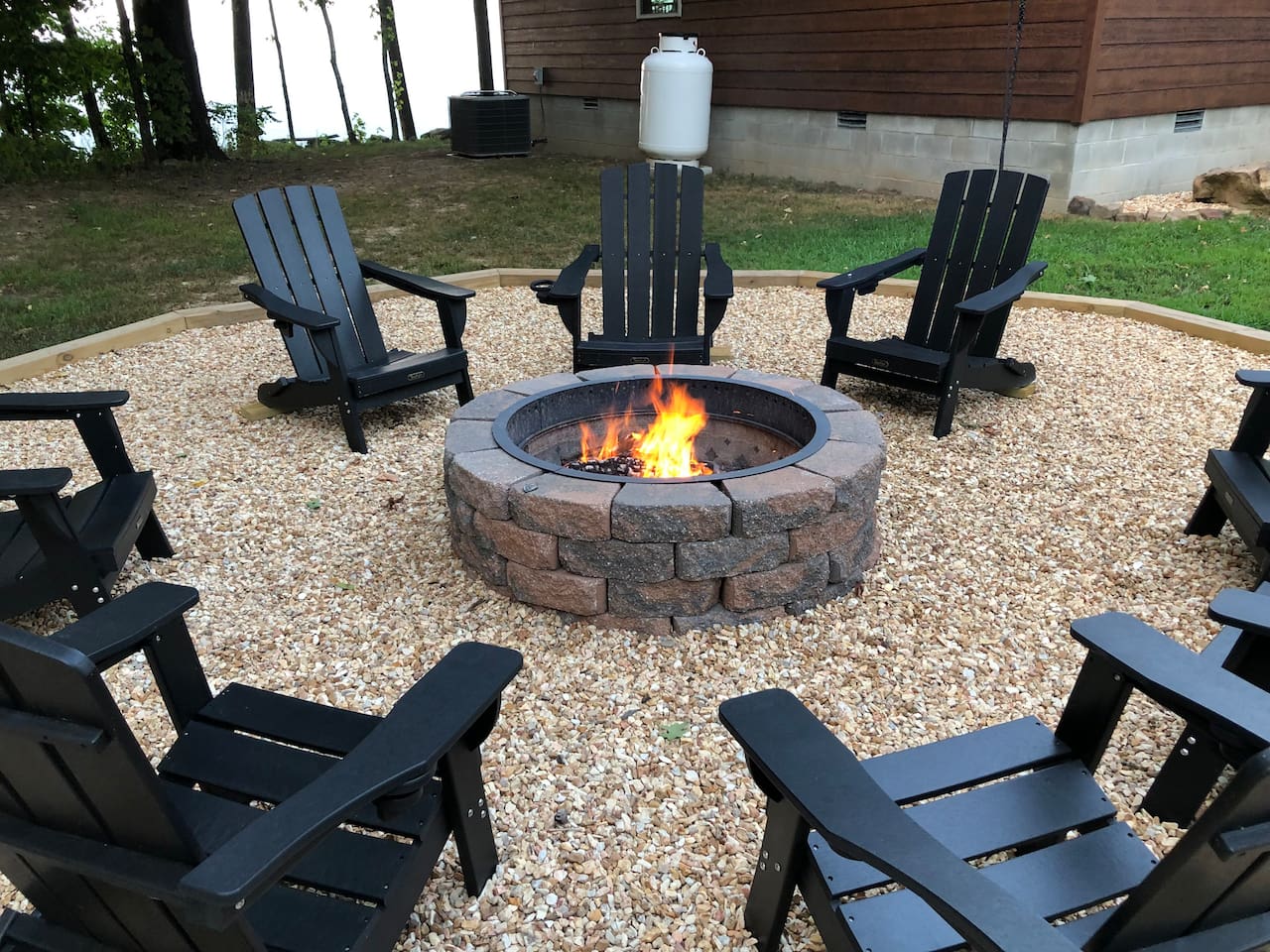 Fire pit with 6 chairs 
