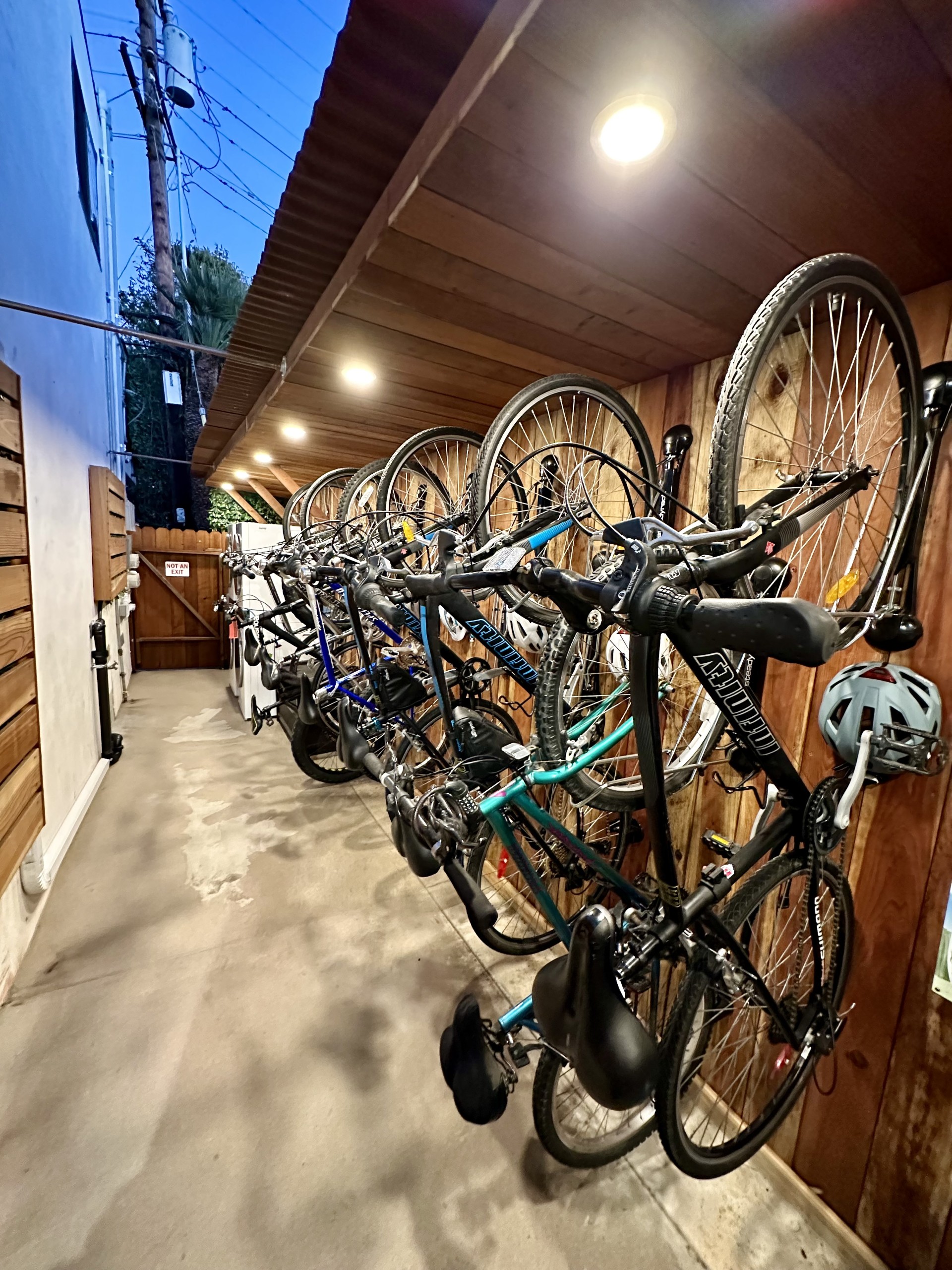 Complimentary bikes for exploring the coast 🚲🌊

11 bikes (all sizes), helmets included, plus a mapped ride to Dana Point Harbor with protected bike lanes, ocean views, and great spots for lunch or cocktails.