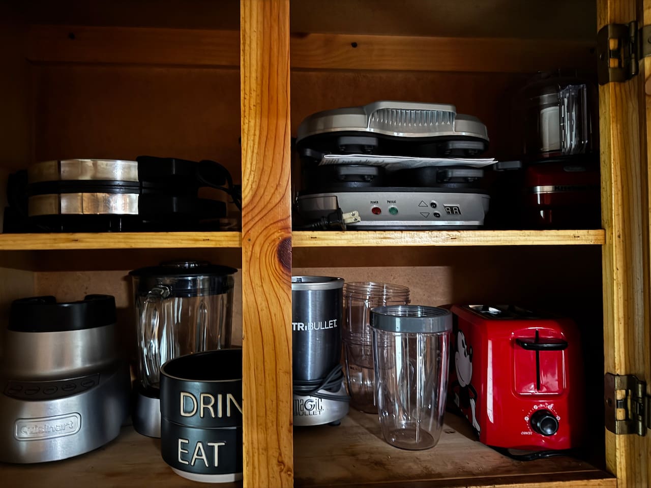 Plenty of small appliances to help keep your kitchen work efficient. Blender, crock pot, popcorn popper, waffle iron, toaster, just ask us, if it's missing, we'll try to fix it!