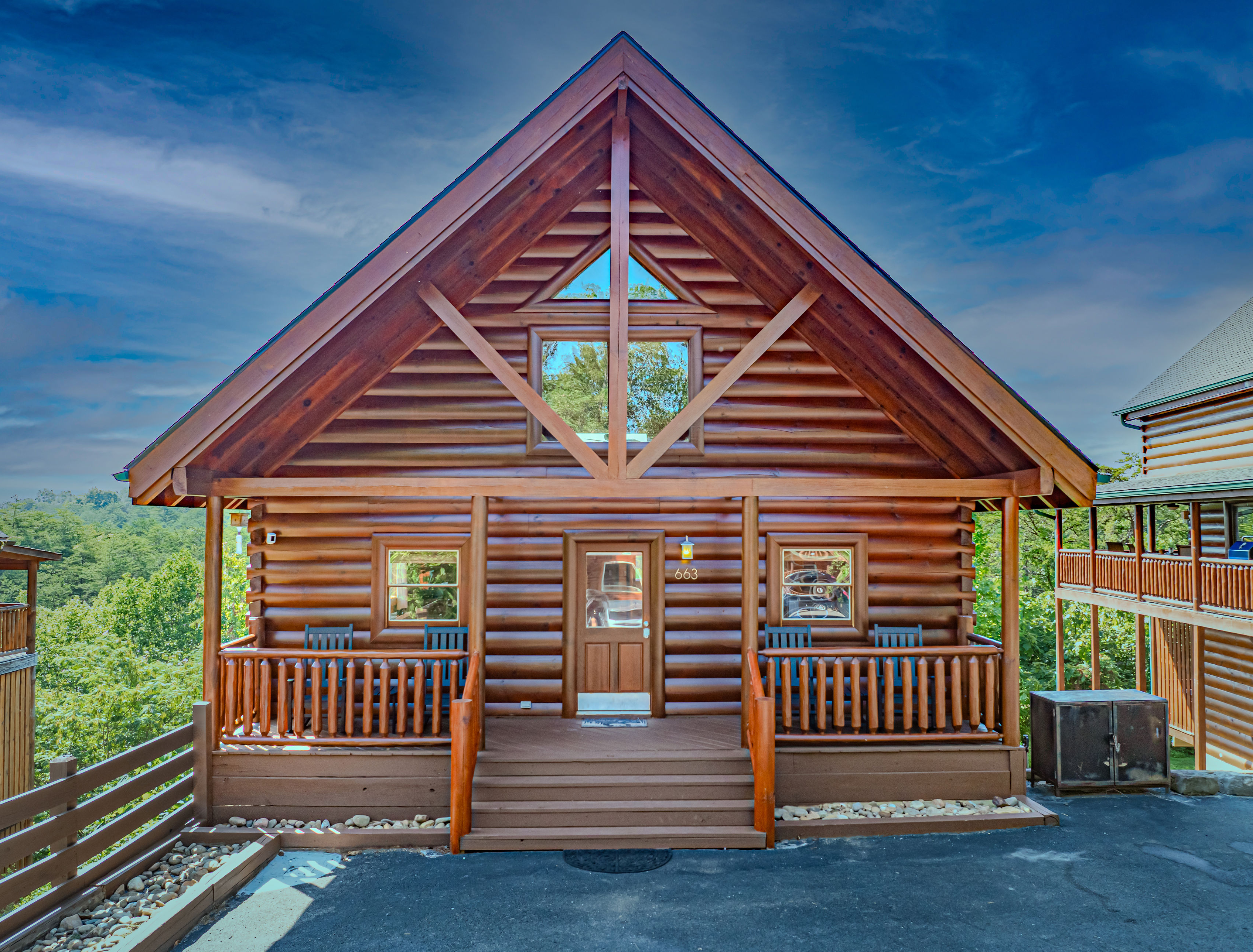 Charming log cabin nestled in the Smoky Mountains, your cozy home base for adventure and relaxation!