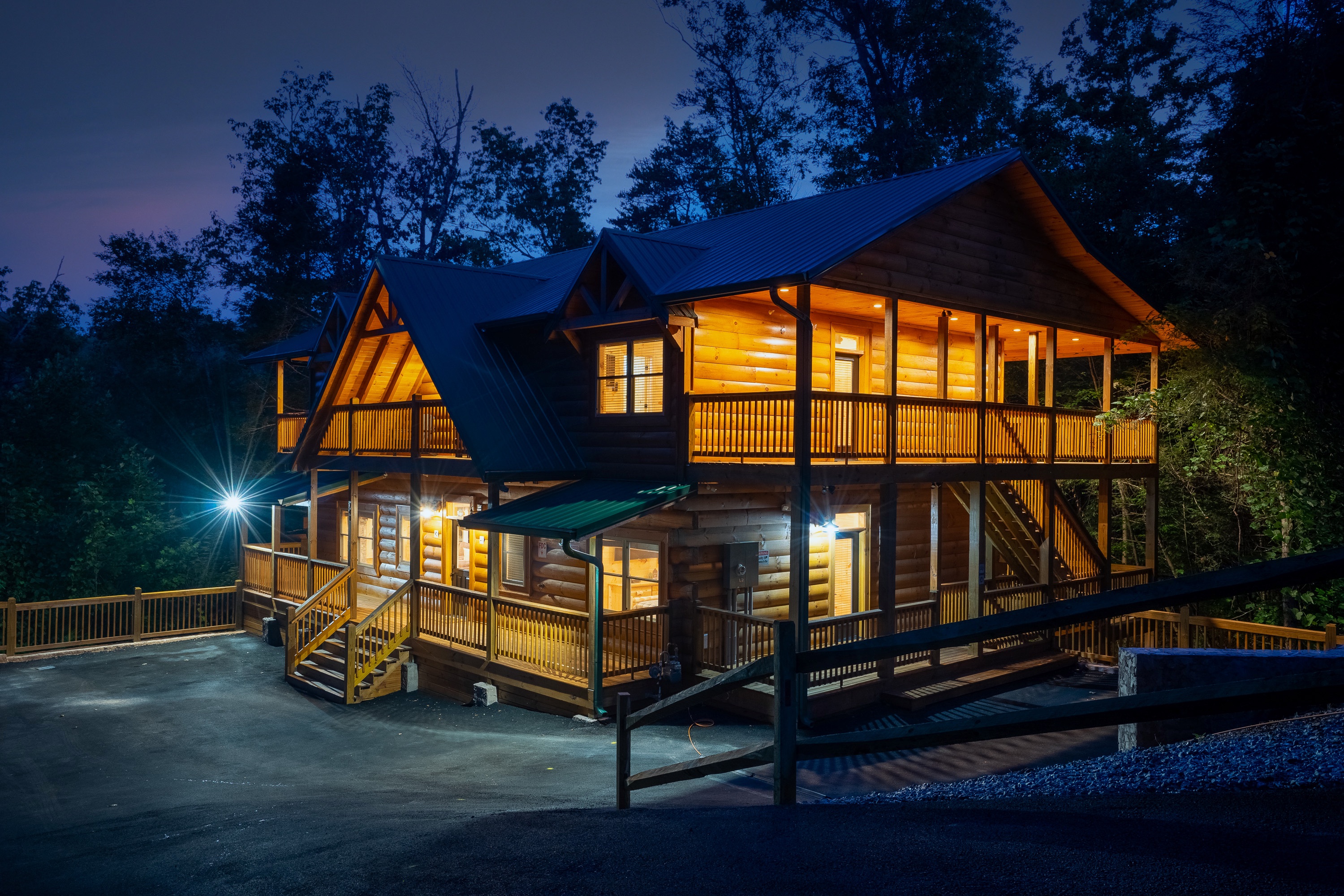 Bear Moon Rising at night: a luxury log cabin near Gatlinburg