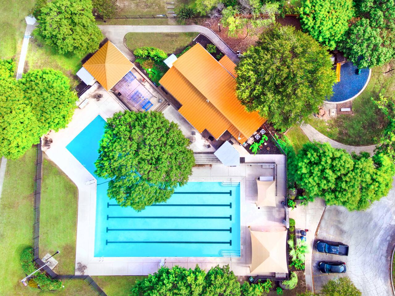 40% Monthly Discount Modern Retreat | No Stairs, Game Lounge, BBQ, Patio 4