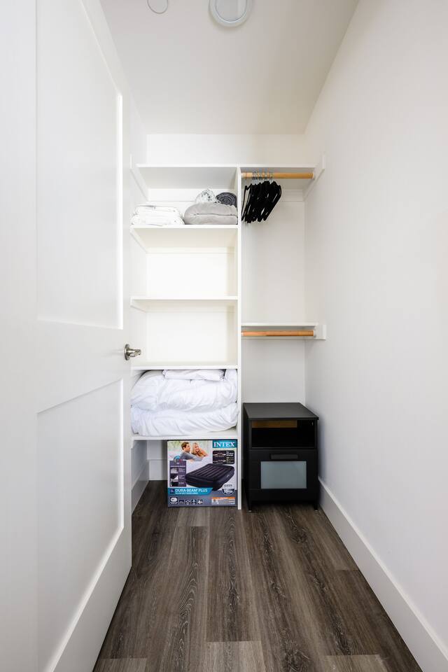 Bedroom 2 closet/ queen air mattress 
