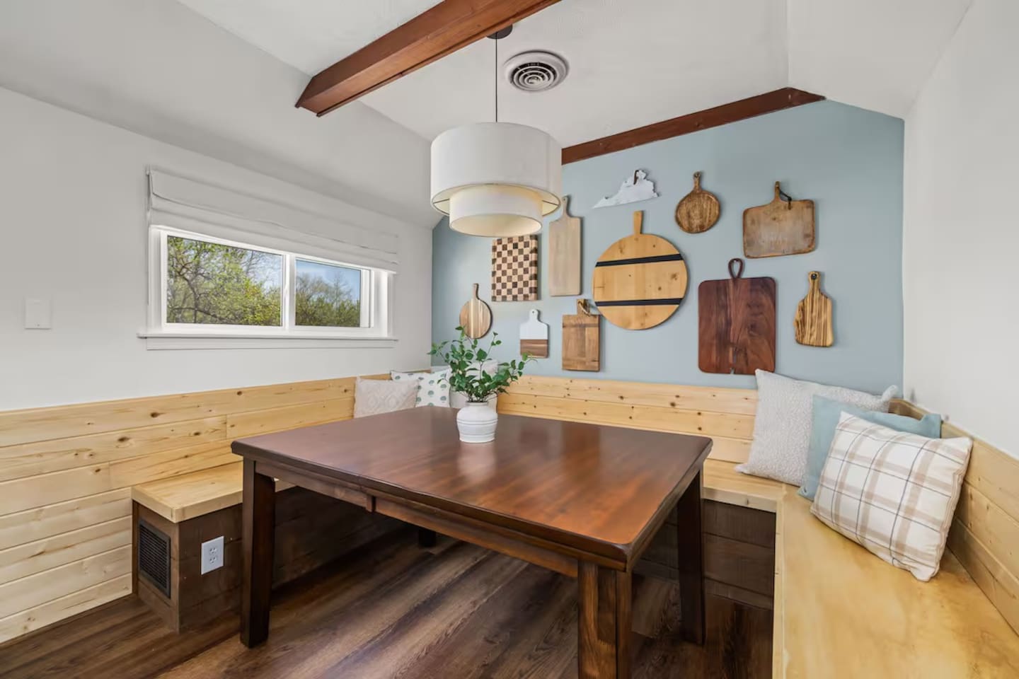 Share a home-cooked meal with your friends or family