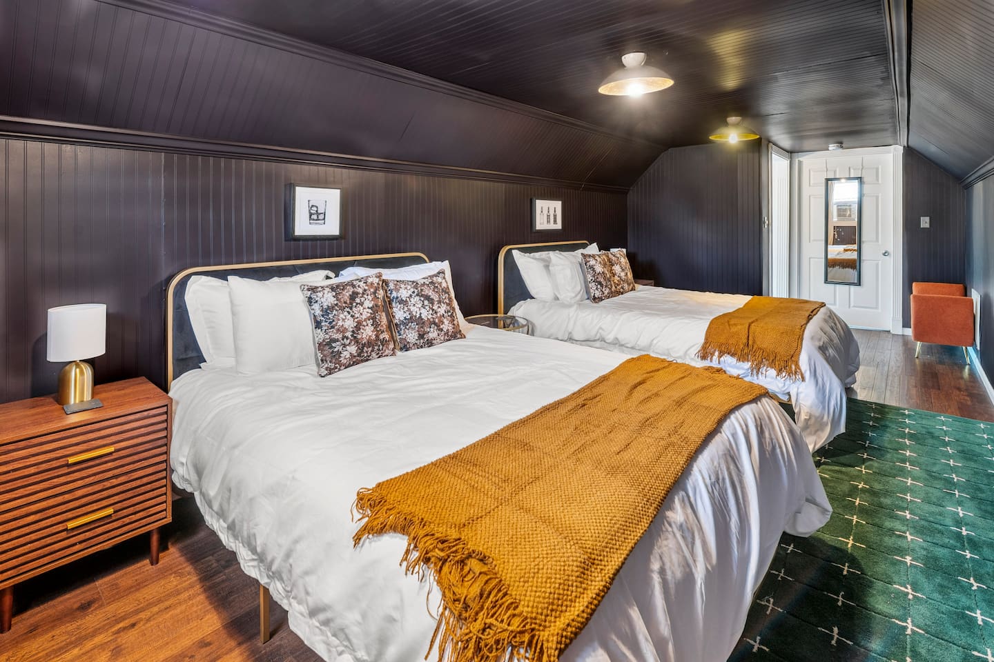 Bedroom 7 - Two Queen beds upstairs in The Cottage